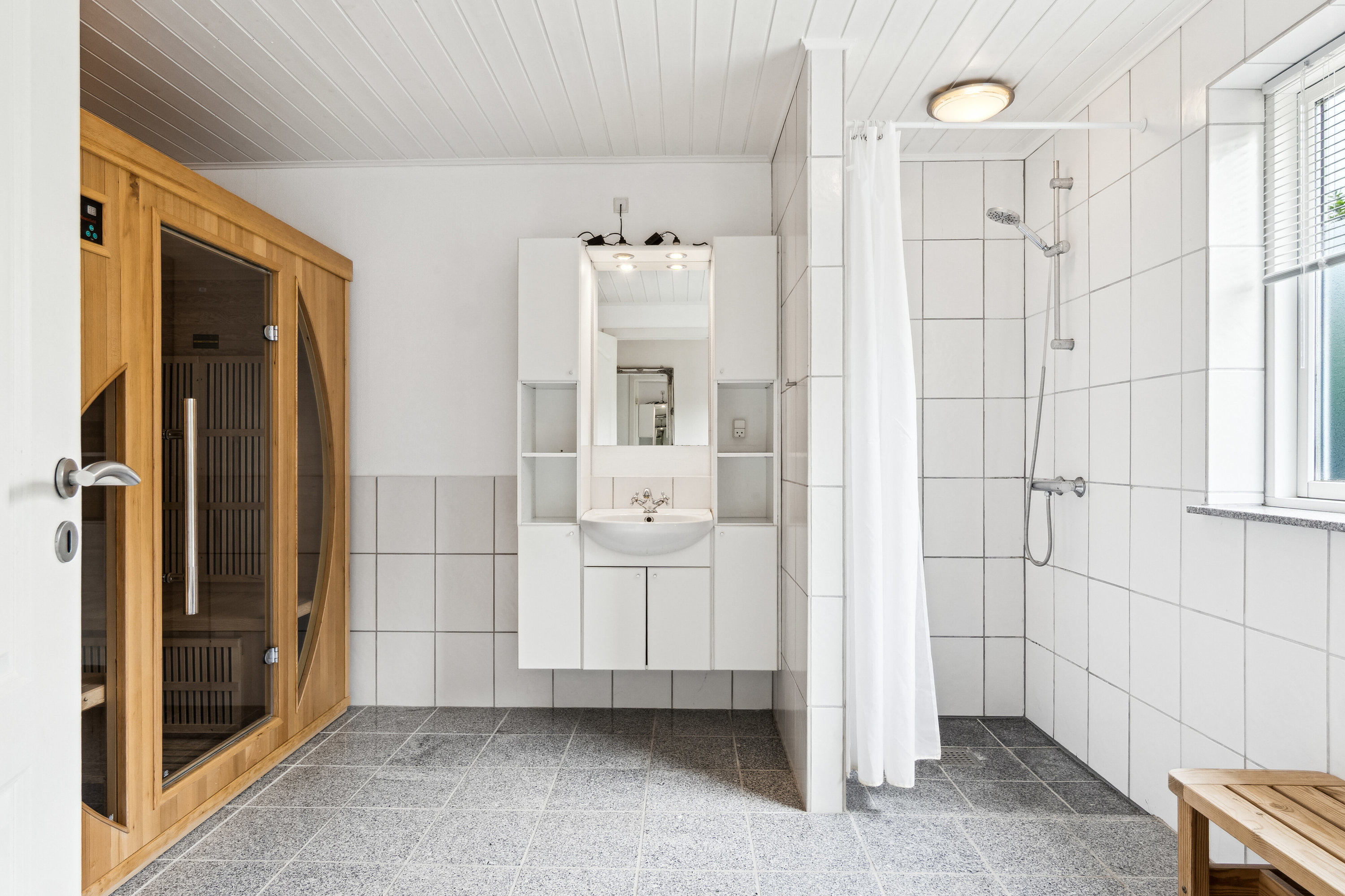 Fremhævet badeværelse billede i fuldskærmstilstand. Billede af Høve Stræde 8D, 4550 Asnæs