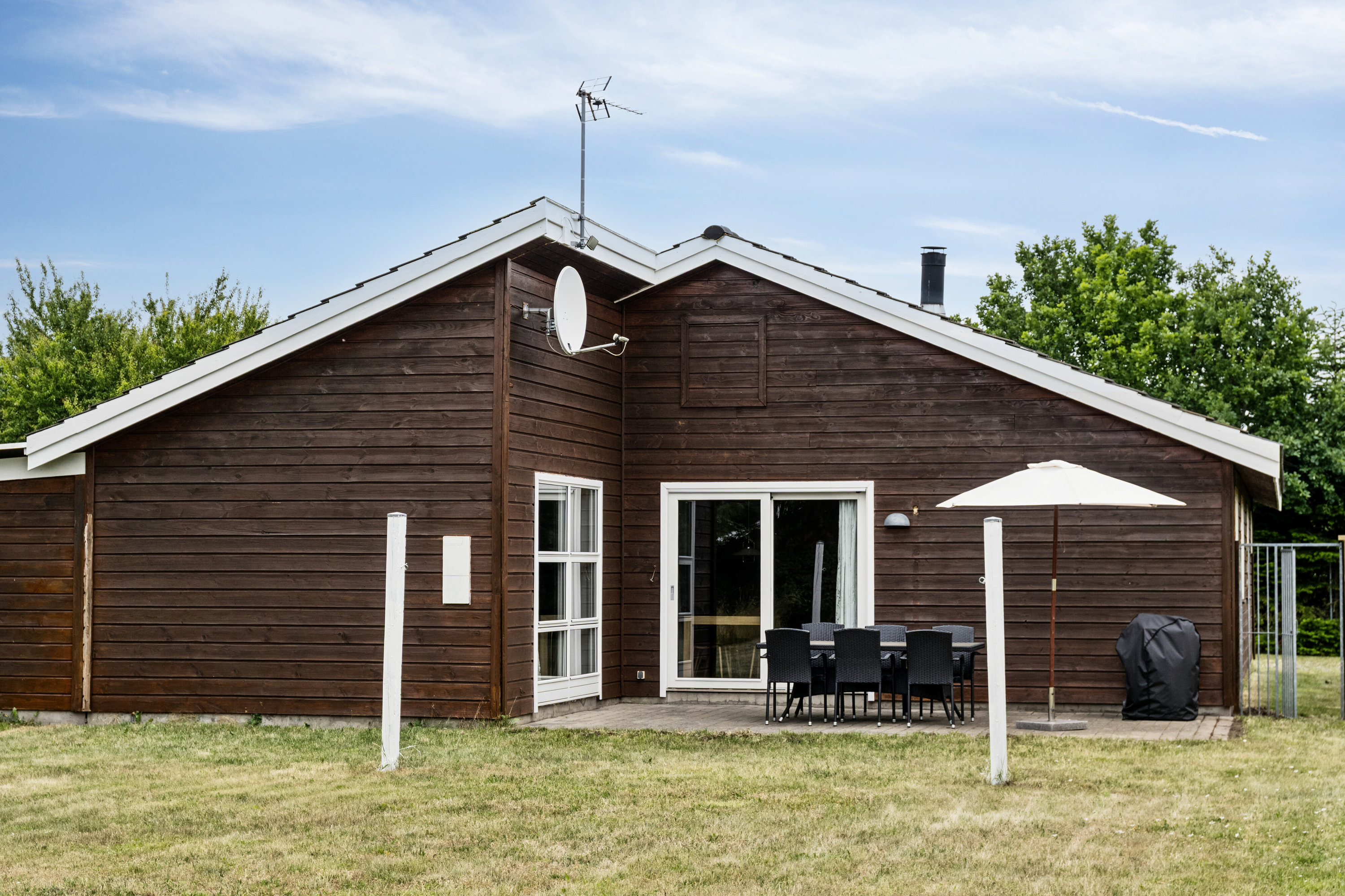 Fremhævet set fra haven billede i fuldskærmstilstand. Billede af Høve Stræde 8D, 4550 Asnæs