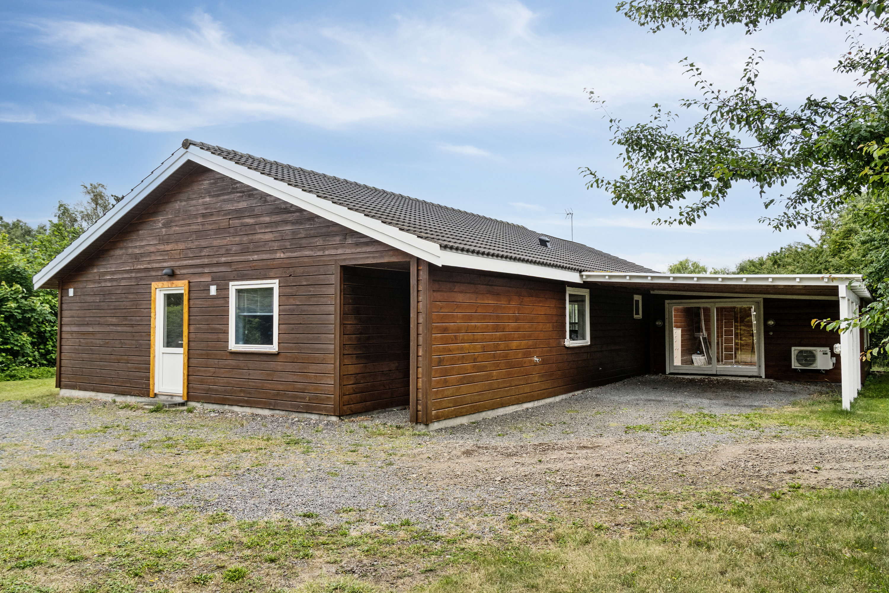 Fremhævet set fra haven billede i fuldskærmstilstand. Billede af Høve Stræde 8D, 4550 Asnæs