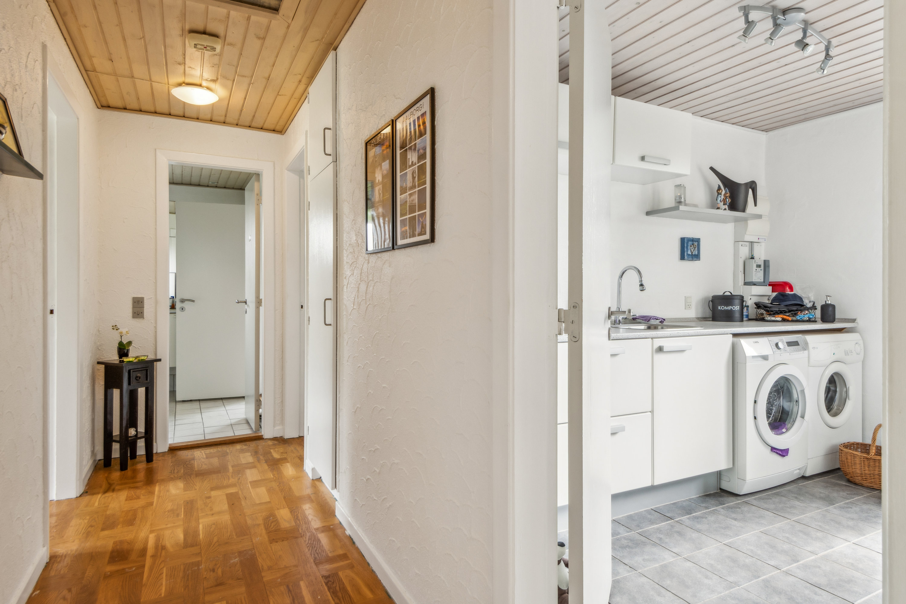 Fremhævet entré billede i fuldskærmstilstand. Billede af Skiverenvej 12, 9220 Aalborg Øst