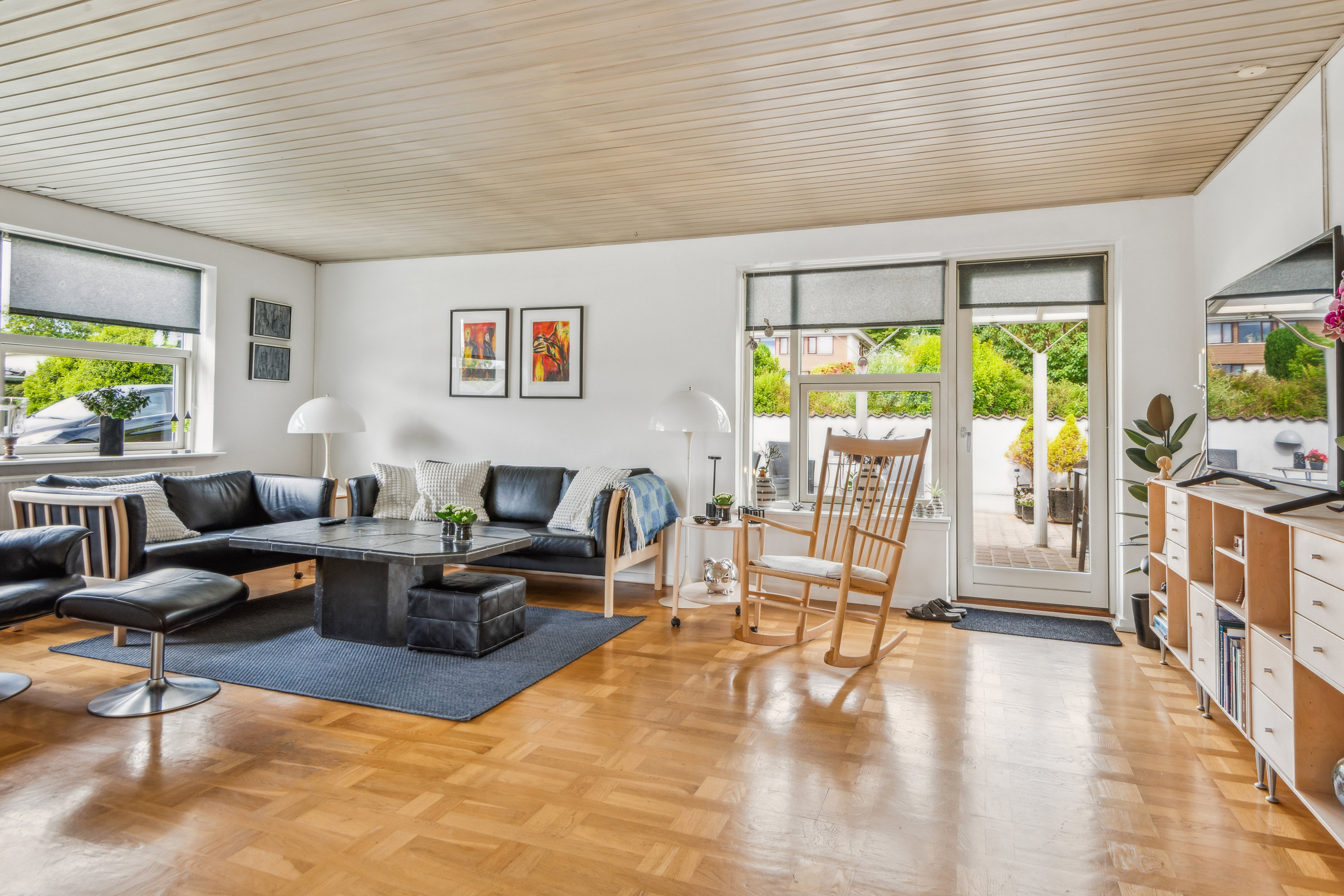 Fremhævet stue billede i fuldskærmstilstand. Billede af Skiverenvej 12, 9220 Aalborg Øst