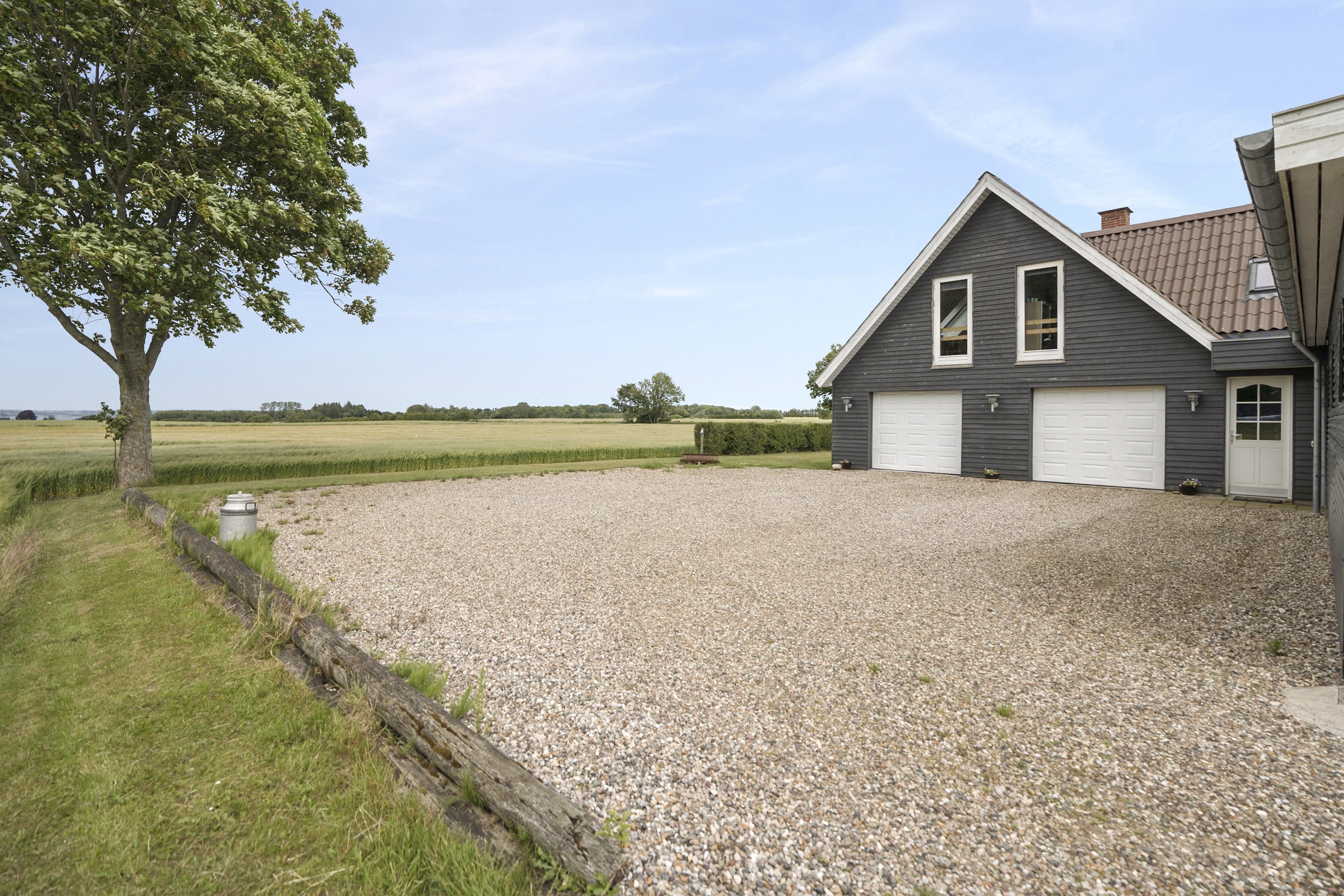 Fremhævet ejendommen billede i fuldskærmstilstand. Billede af Glud Kirkevej 52, Glud, 7130 Juelsminde