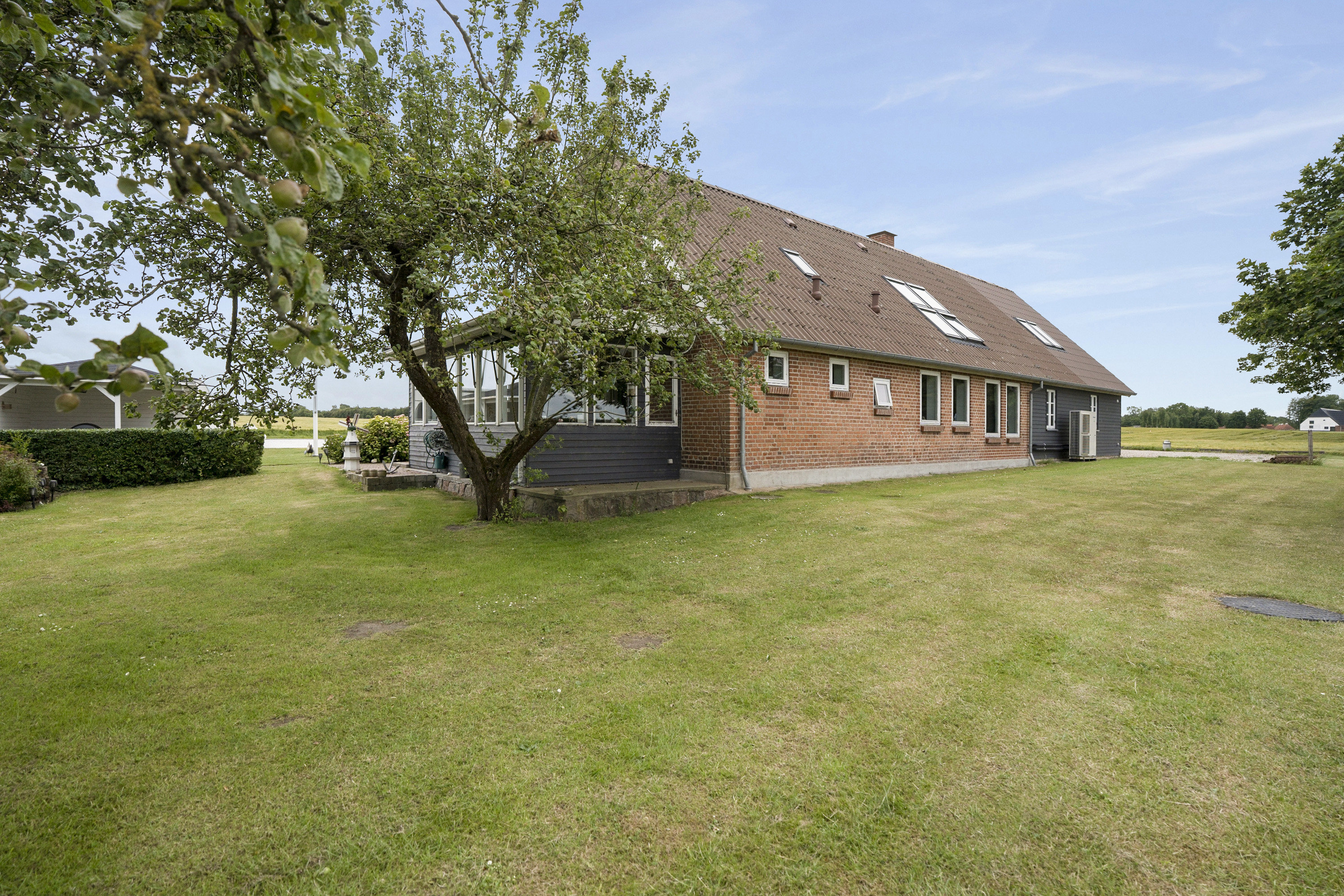 Fremhævet ejendommen billede i fuldskærmstilstand. Billede af Glud Kirkevej 52, Glud, 7130 Juelsminde