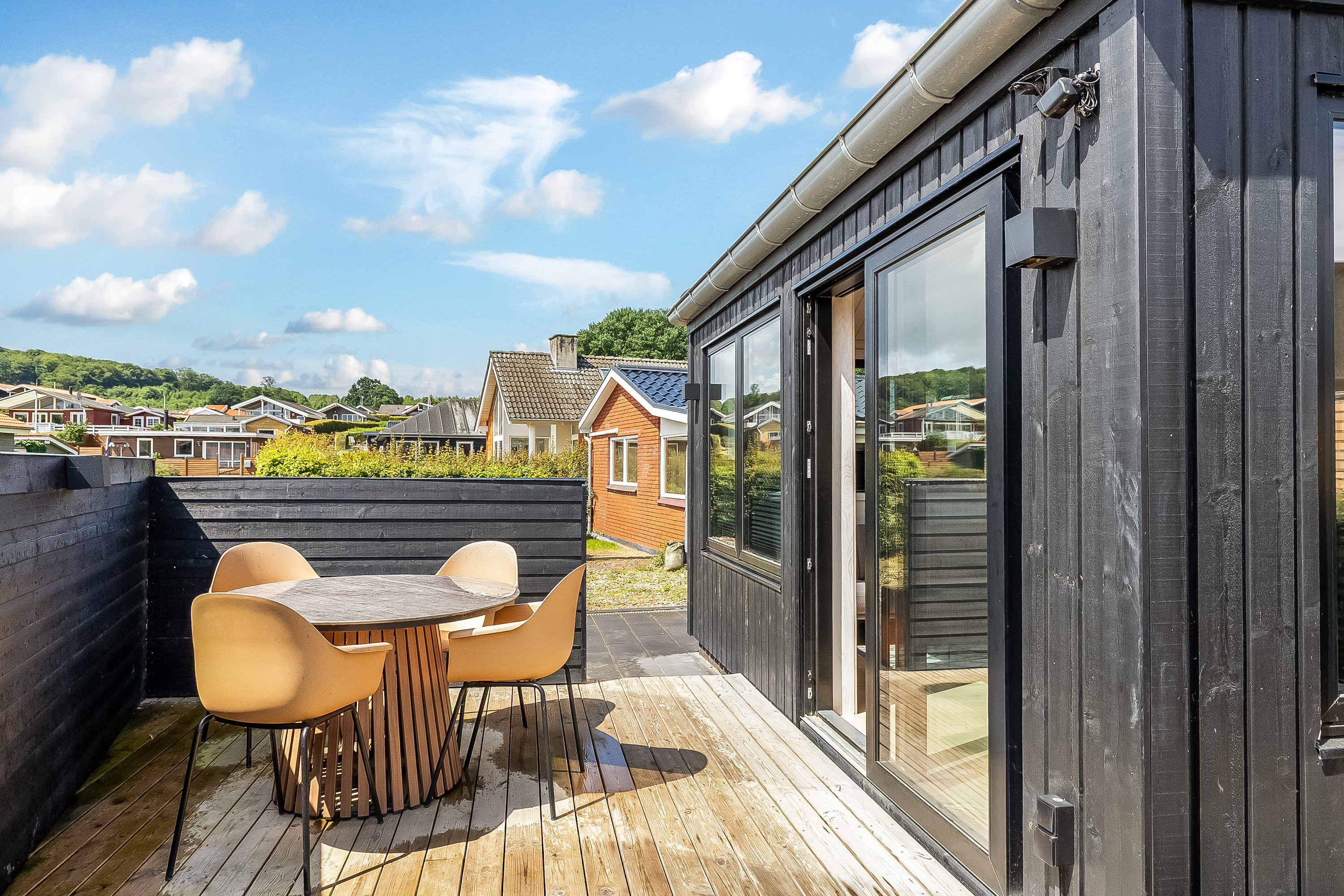 Fremhævet terrasse billede i fuldskærmstilstand. Billede af Nyvej Grønninghoved 3, Grønninghoved, 6093 Sjølund