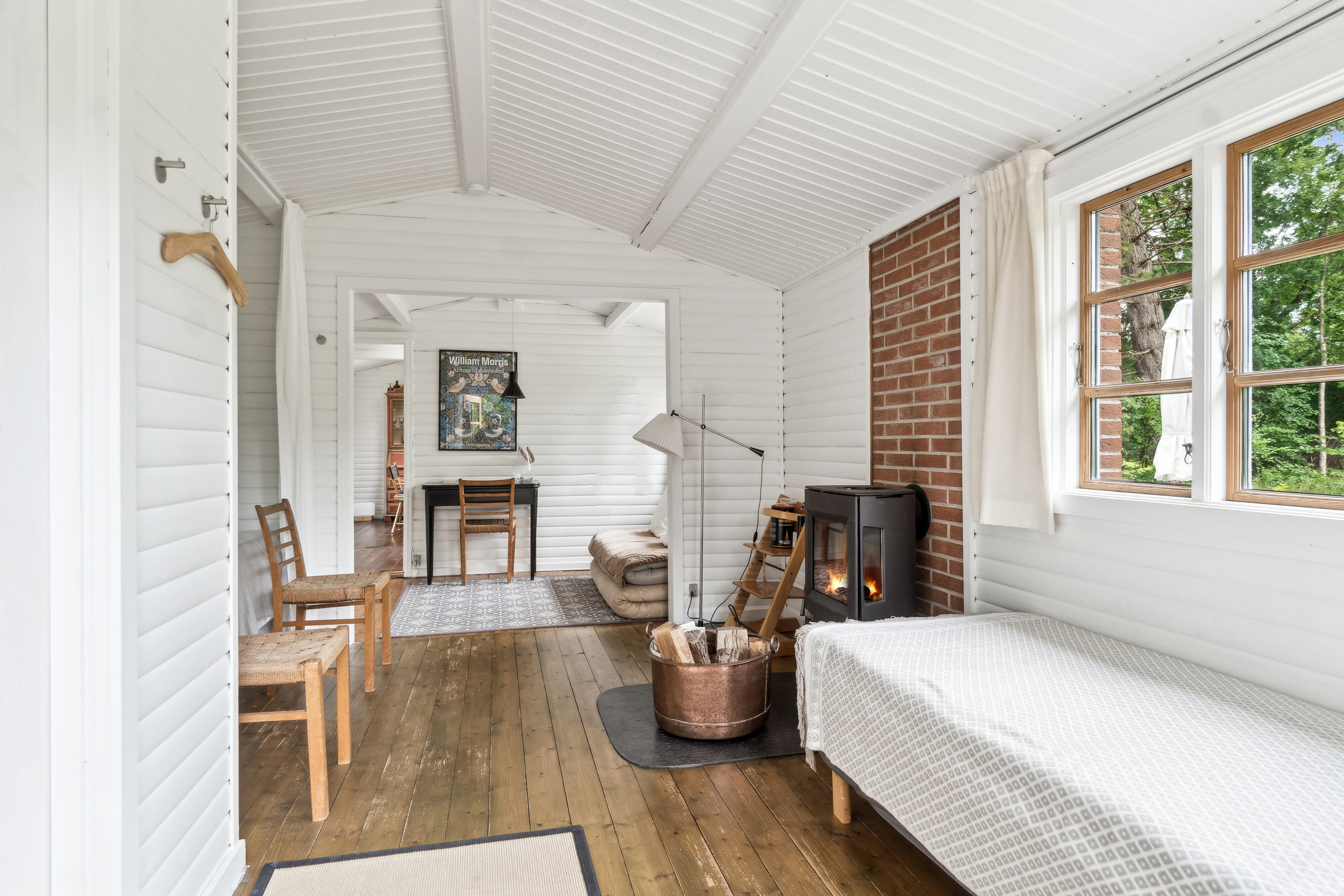 Fremhævet stue billede i fuldskærmstilstand. Billede af Rørvig Kirkevej 27, 4581 Rørvig