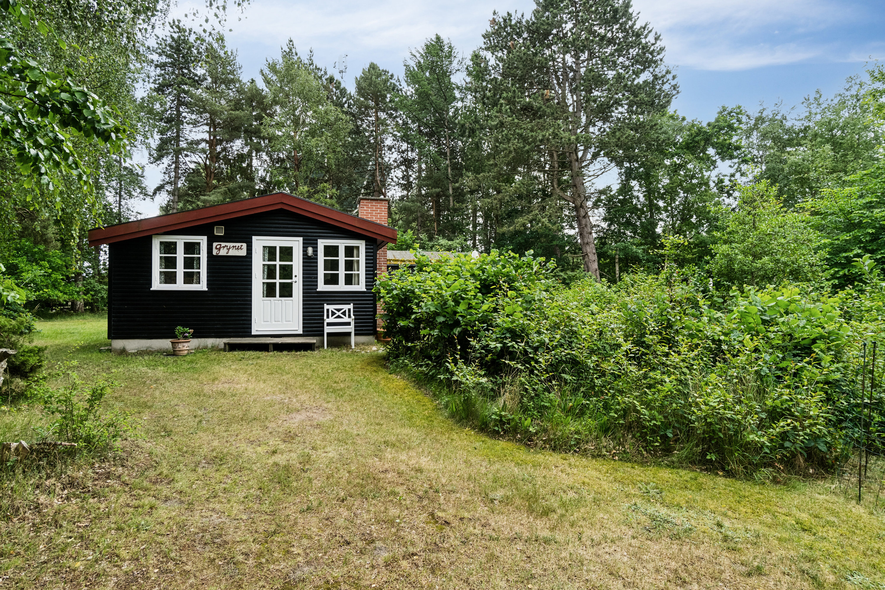 Fremhævet set fra haven billede i fuldskærmstilstand. Billede af Rørvig Kirkevej 27, 4581 Rørvig