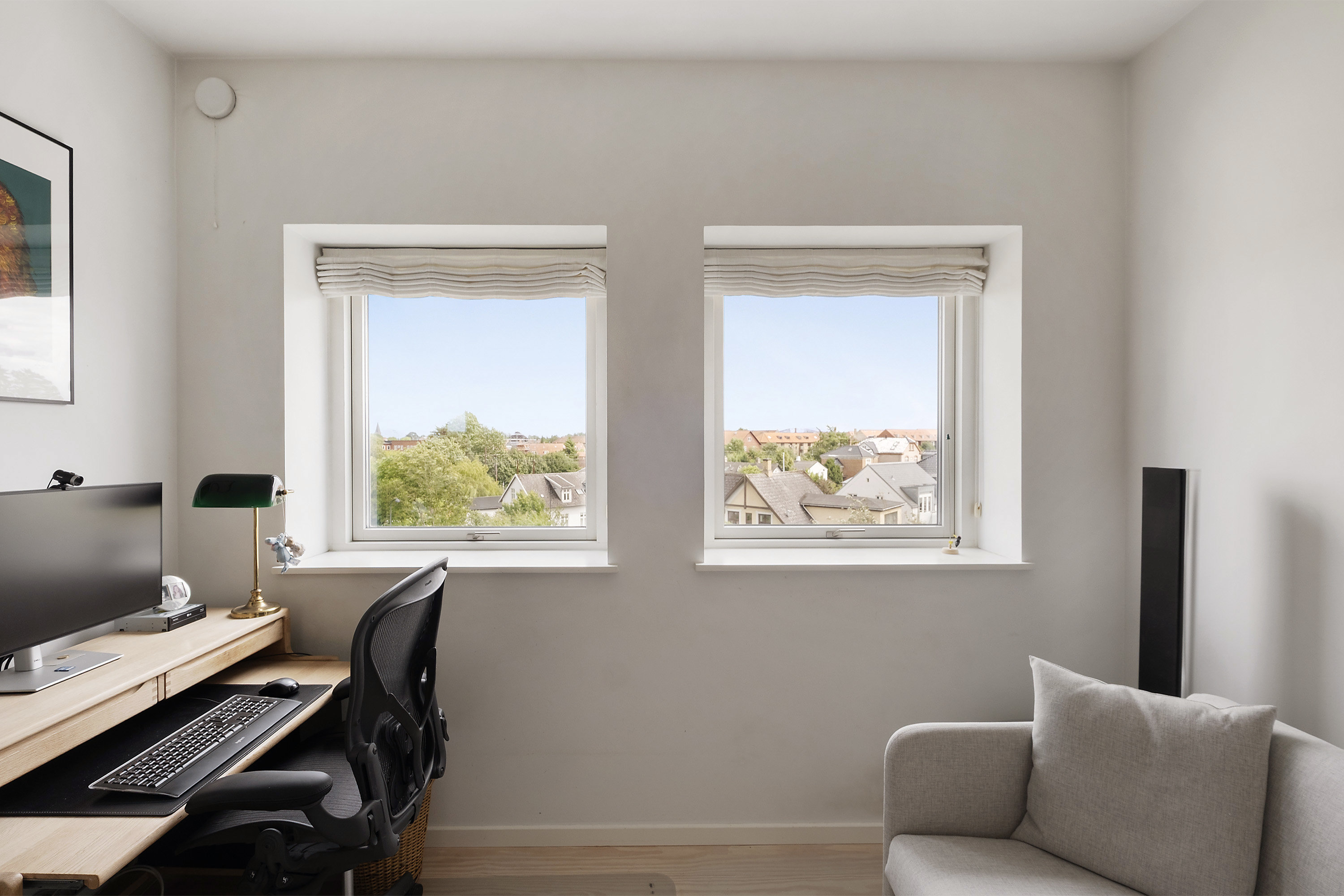 Fremhævet kontor billede i fuldskærmstilstand. Billede af Ordrupvej 39A, 3., 2920 Charlottenlund