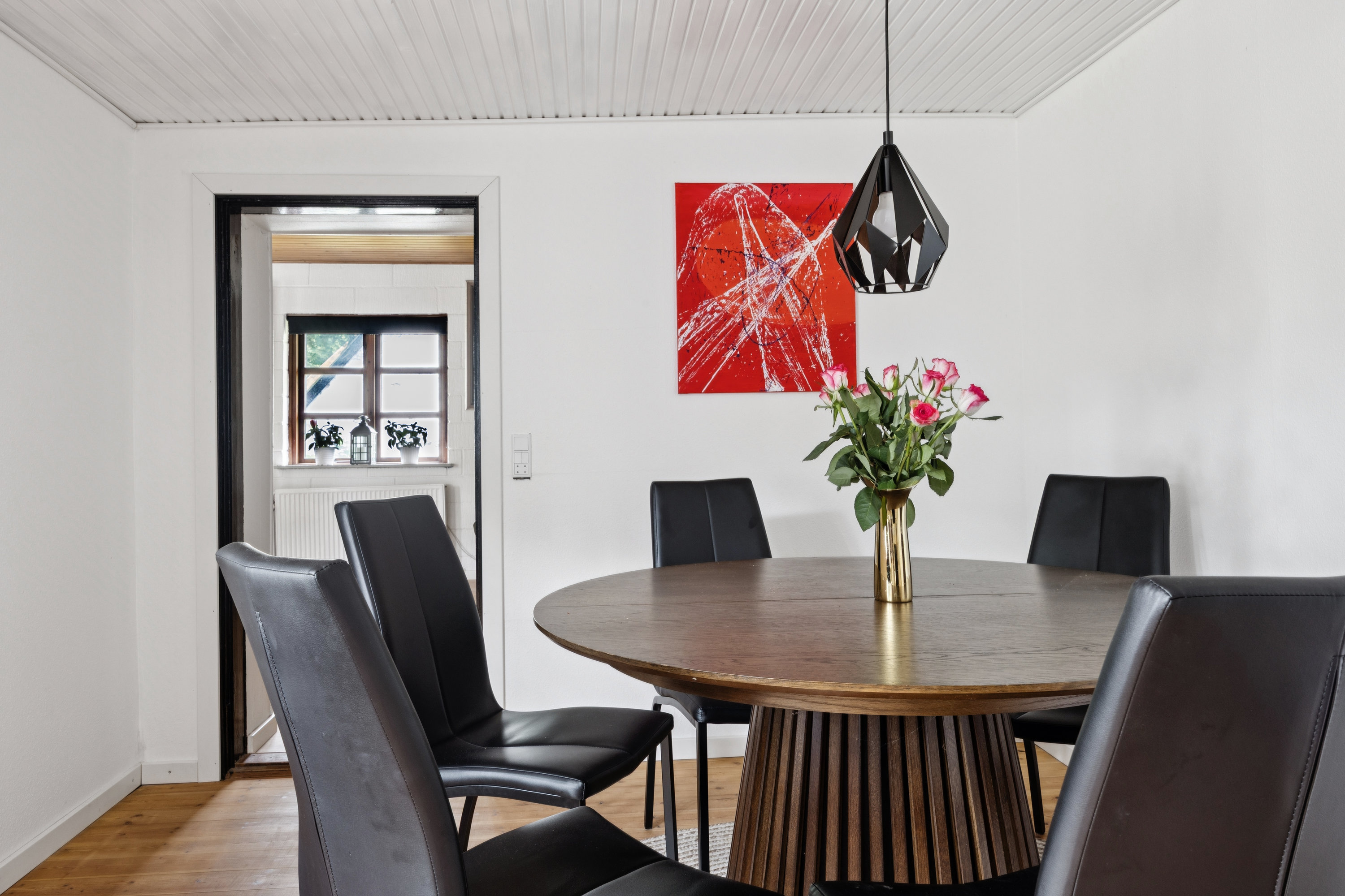 Fremhævet spisebord billede i fuldskærmstilstand. Billede af Tommestrupvej 19, Tommestrup, 4660 Store Heddinge