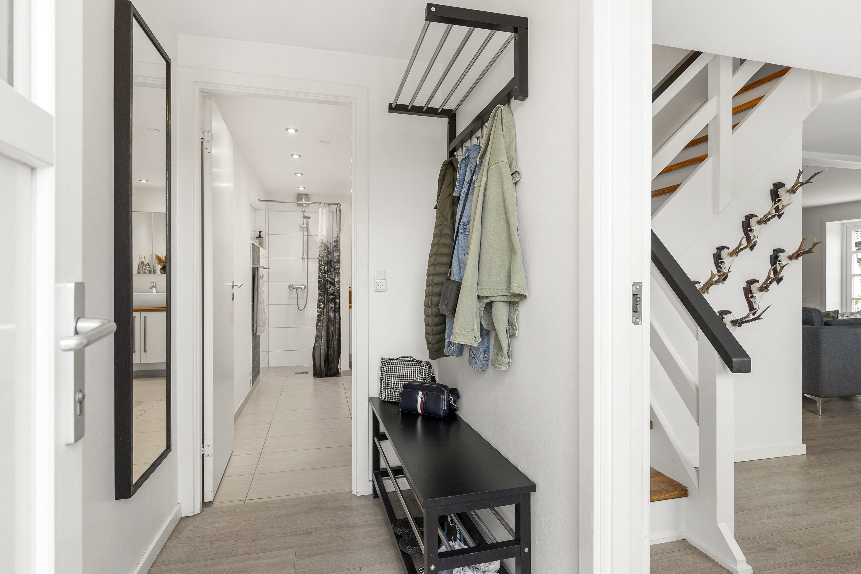 Fremhævet entré billede i fuldskærmstilstand. Billede af Damgade 2, 9700 Brønderslev