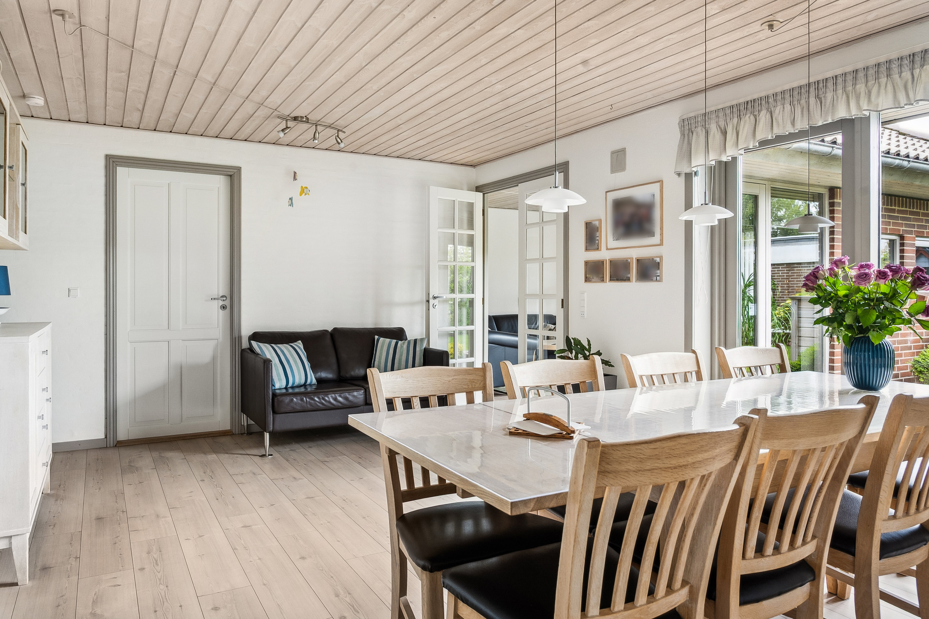 Fremhævet stue billede i fuldskærmstilstand. Billede af Søparken 10, 6862 Tistrup