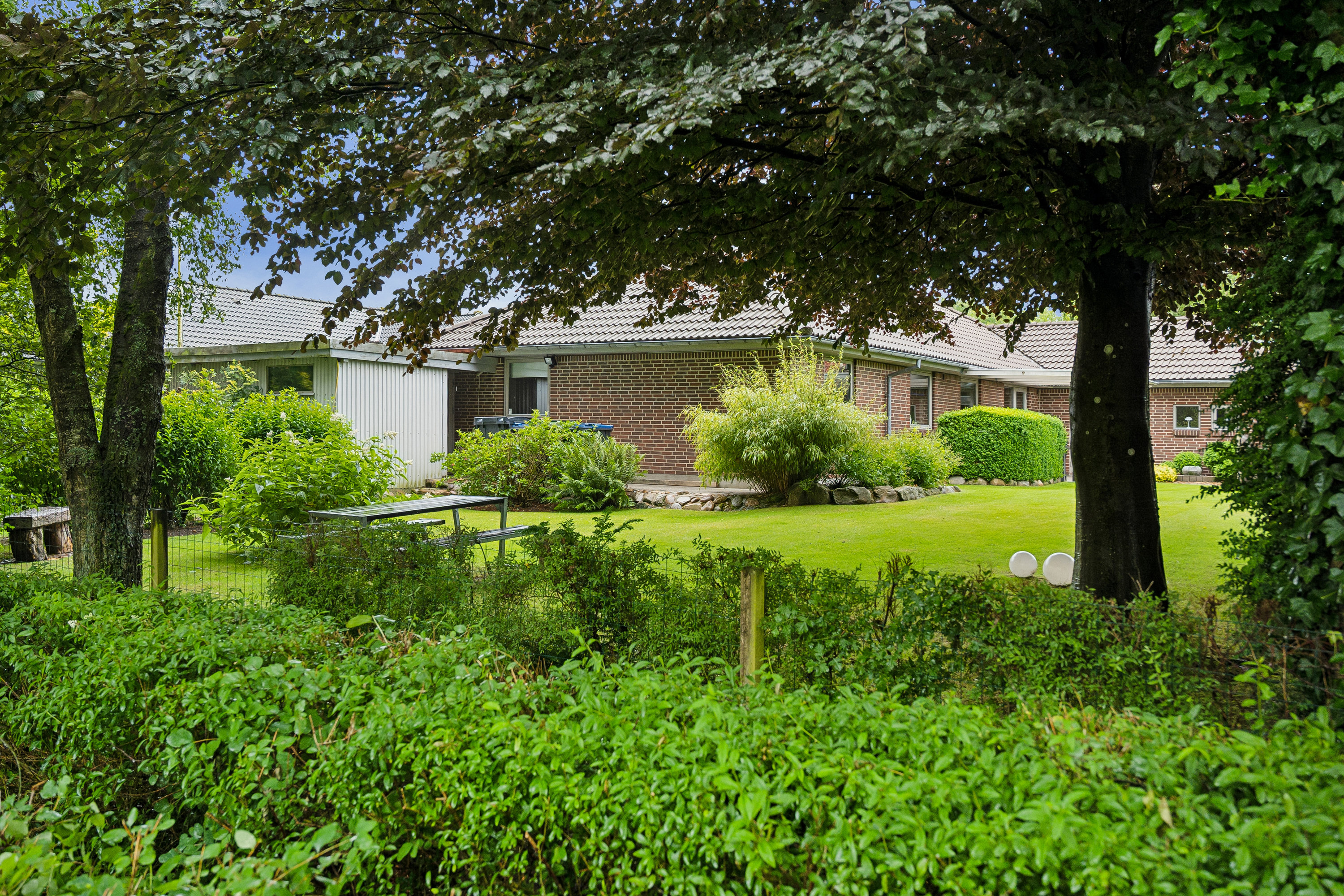 Fremhævet have billede i fuldskærmstilstand. Billede af Søparken 10, 6862 Tistrup