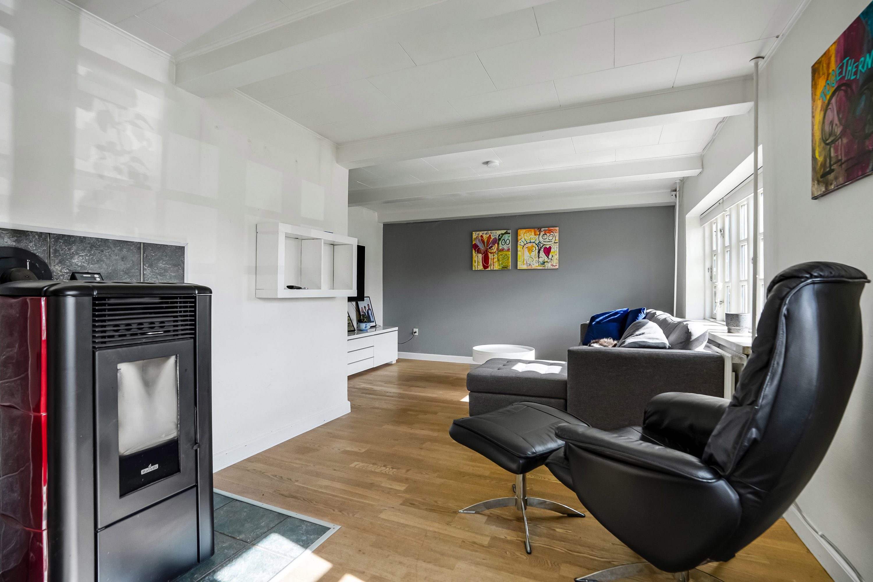 Fremhævet stue billede i fuldskærmstilstand. Billede af Tallerupvej 73C, Tommerup St, 5690 Tommerup