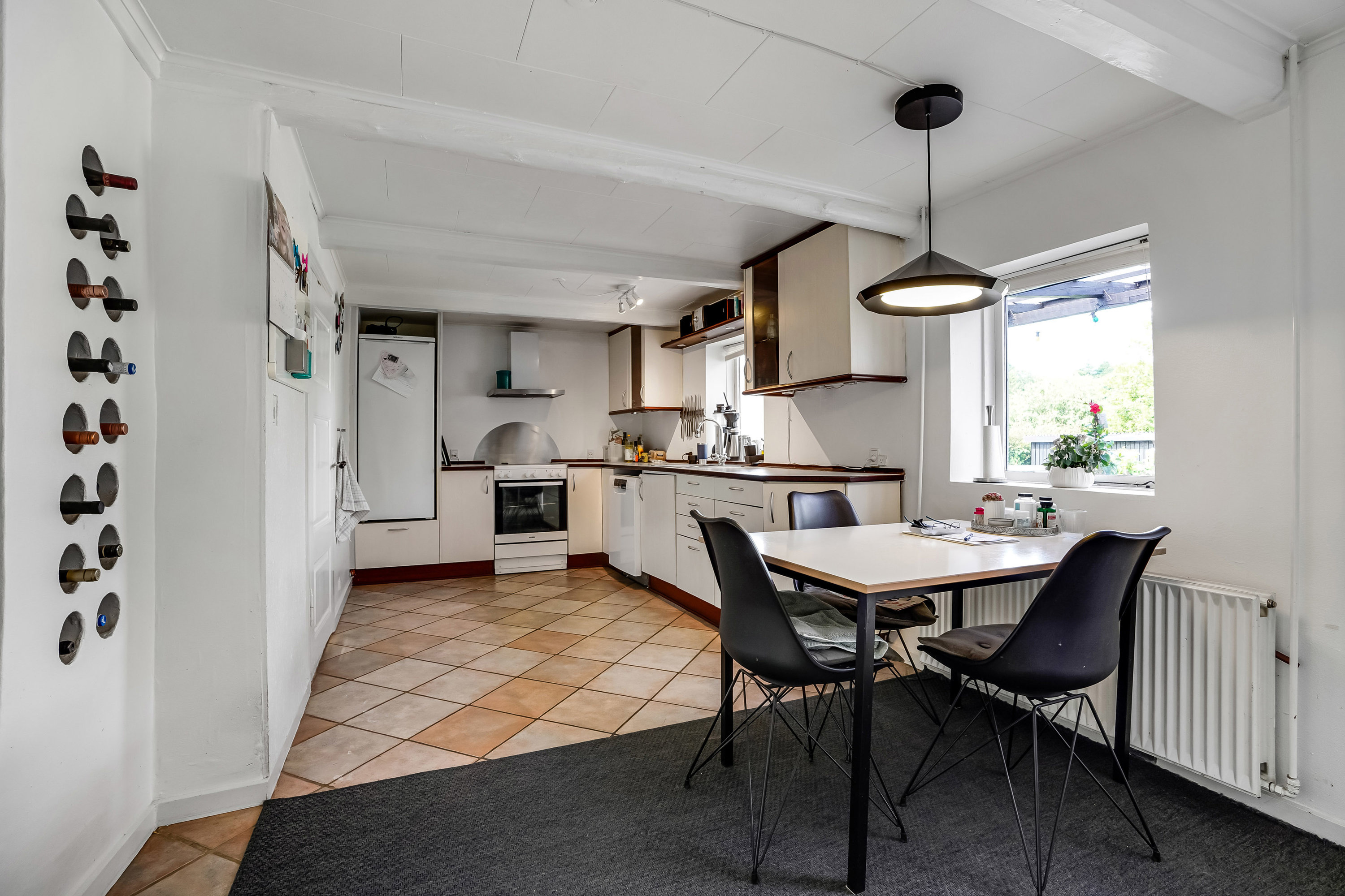 Miniaturebillede 1: køkken. Billede af Tallerupvej 73C, Tommerup St, 5690 Tommerup