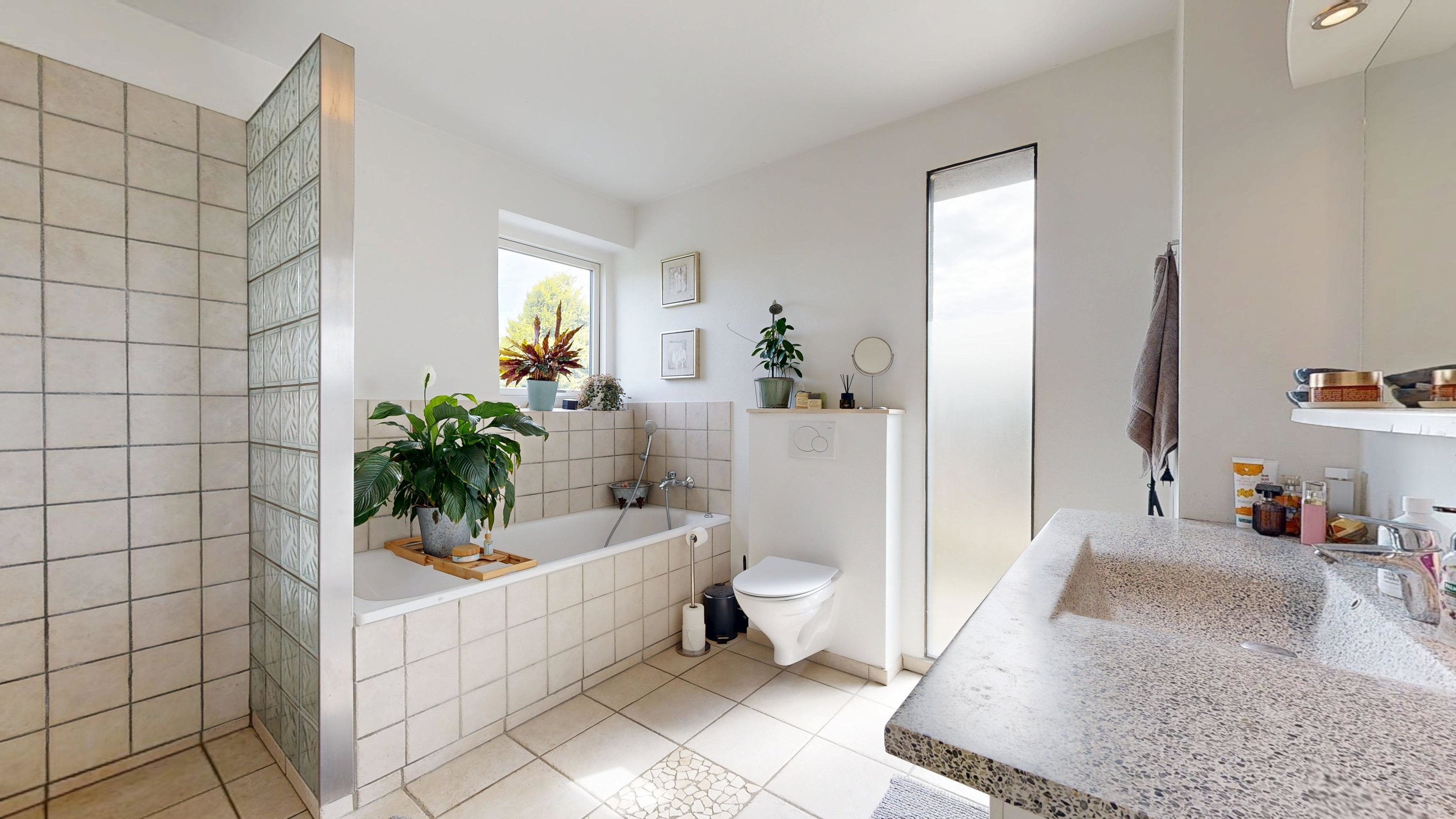 Fremhævet badeværelse billede i fuldskærmstilstand. Billede af Horsensvej 116, Tebstrup, 8660 Skanderborg