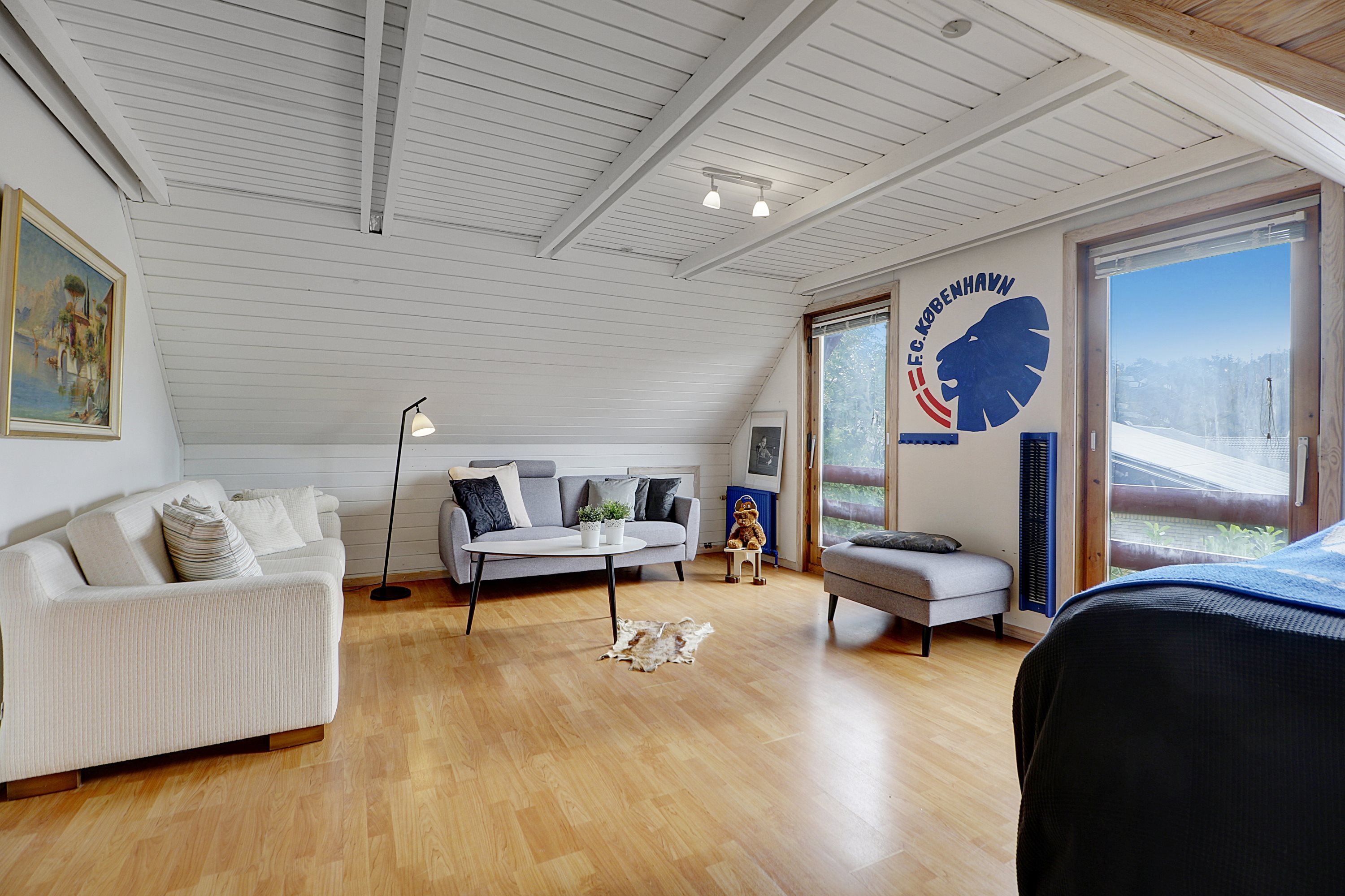 Fremhævet stue billede i fuldskærmstilstand. Billede af Skovbrinken 28, 3450 Allerød