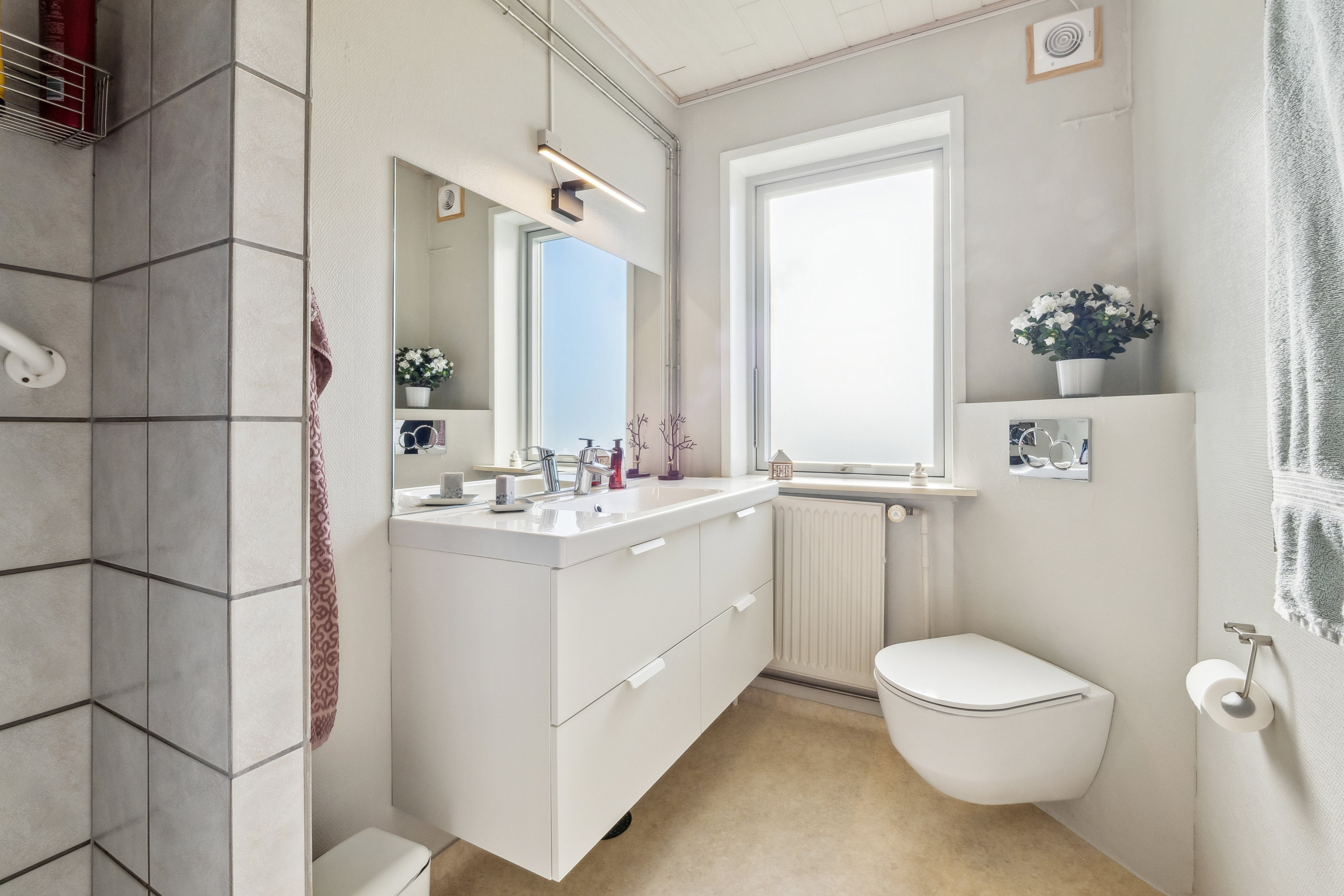 Fremhævet badeværelse billede i fuldskærmstilstand. Billede af Søndergade 16, Jebjerg, 7870 Roslev