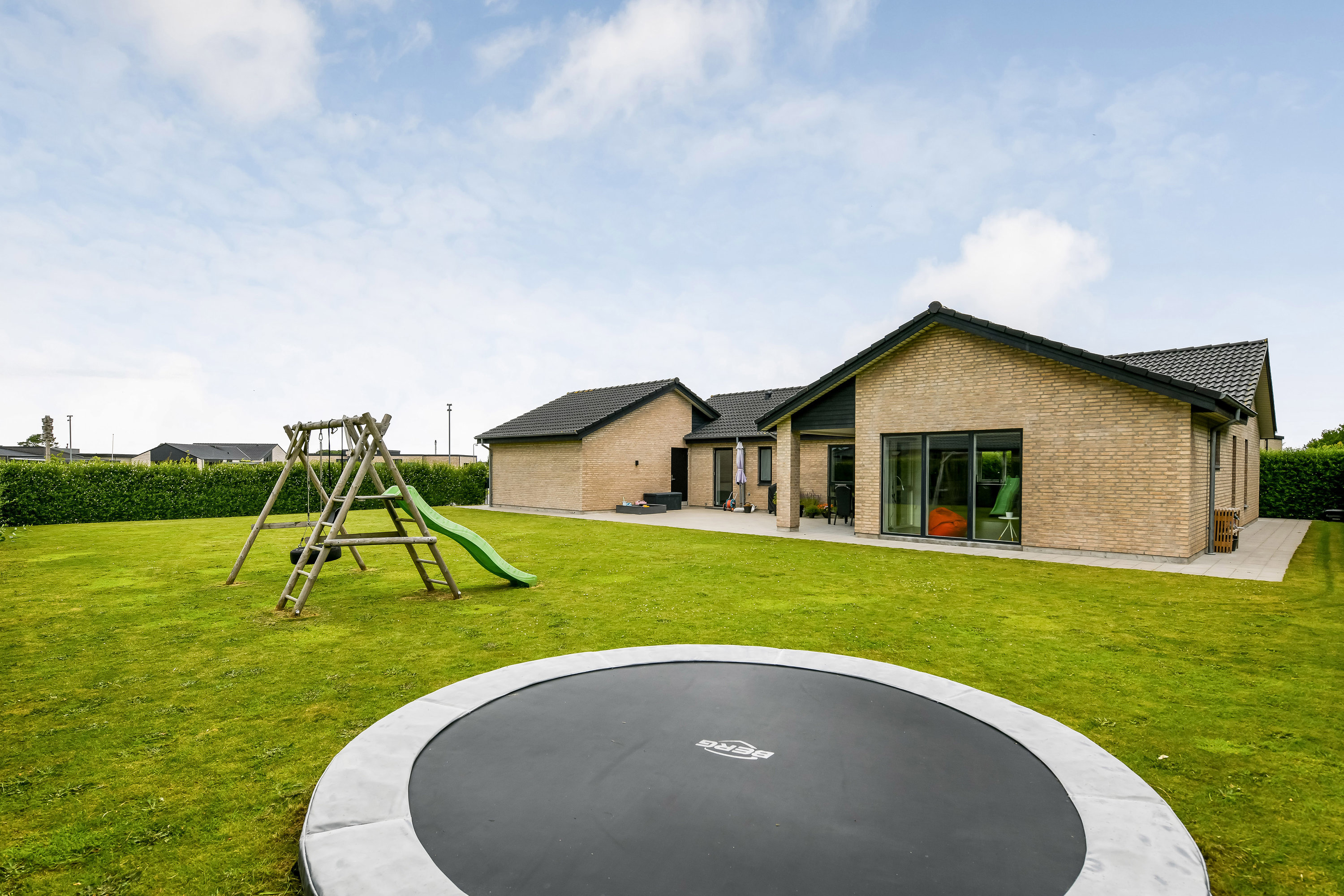 Fremhævet have billede i fuldskærmstilstand. Billede af Hønseringen 7, 7190 Billund