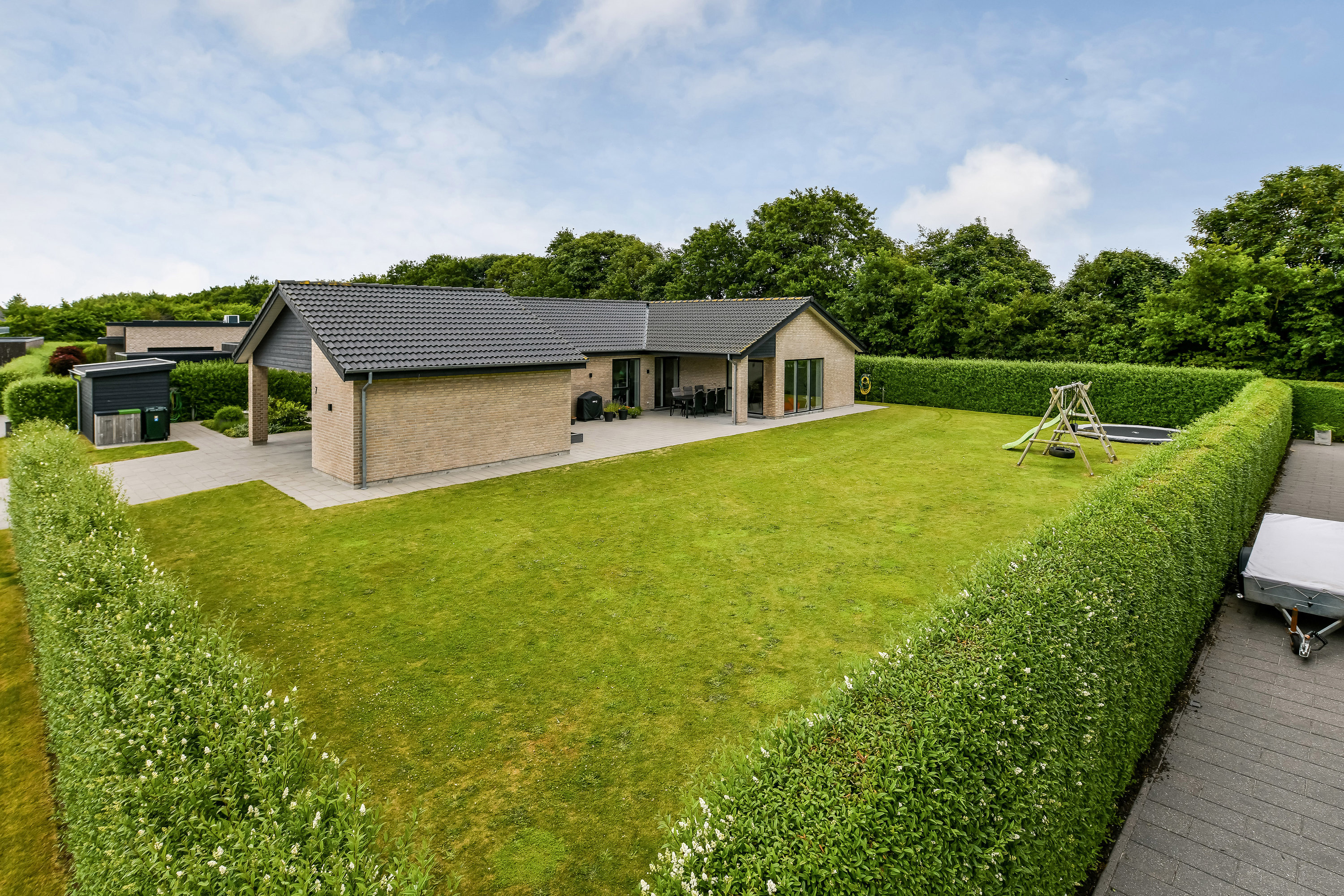 Fremhævet ejendommen billede i fuldskærmstilstand. Billede af Hønseringen 7, 7190 Billund