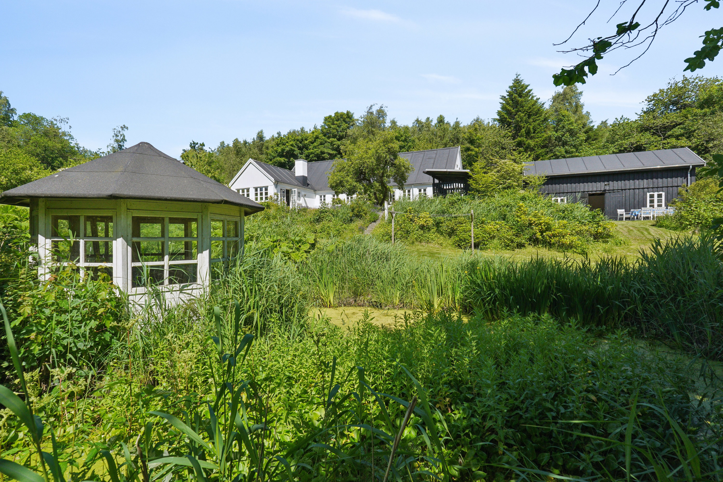 Fremhævet udhus billede i fuldskærmstilstand. Billede af Granvænget 25, Bjergby, 9800 Hjørring