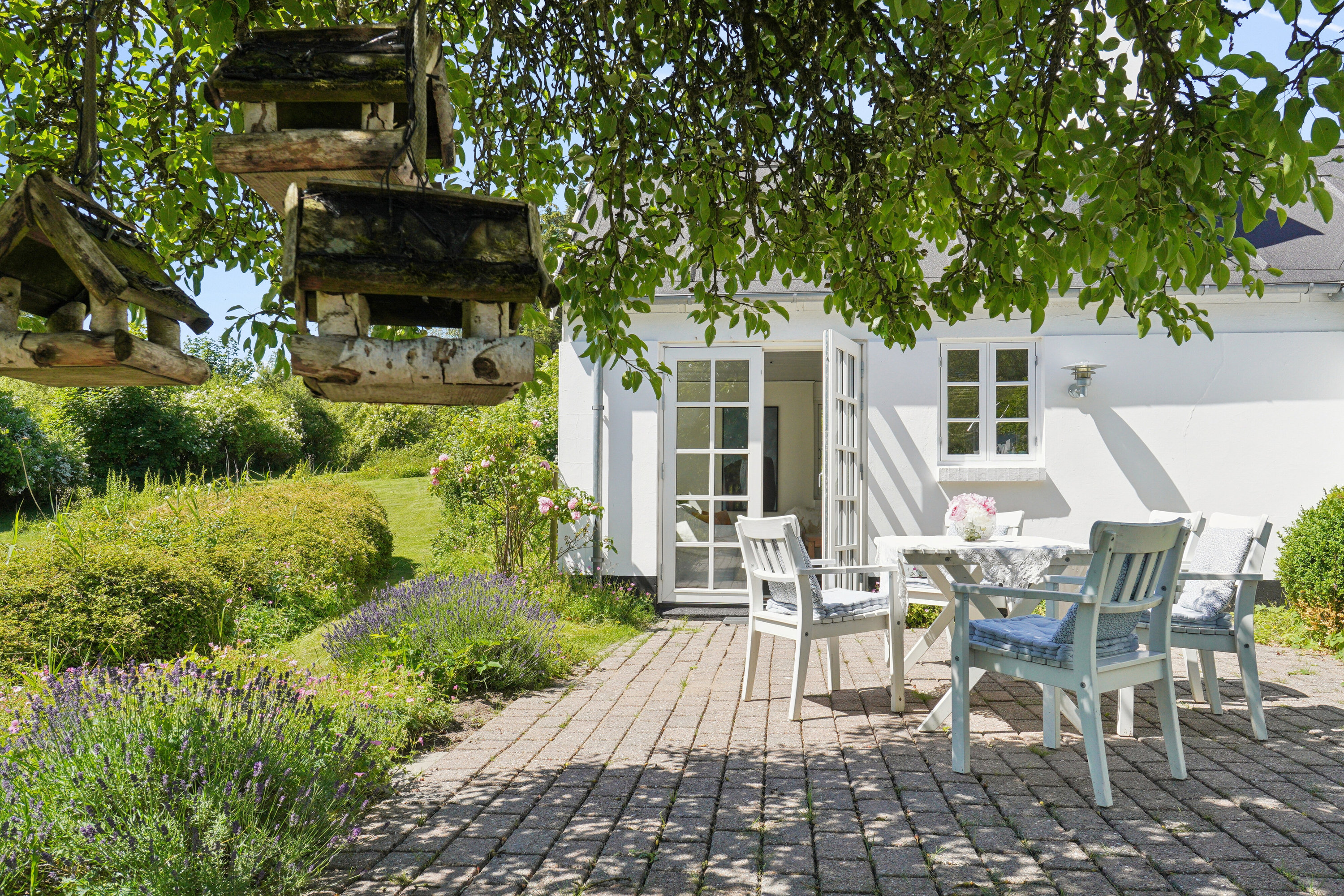 Fremhævet udendørs billede i fuldskærmstilstand. Billede af Granvænget 25, Bjergby, 9800 Hjørring