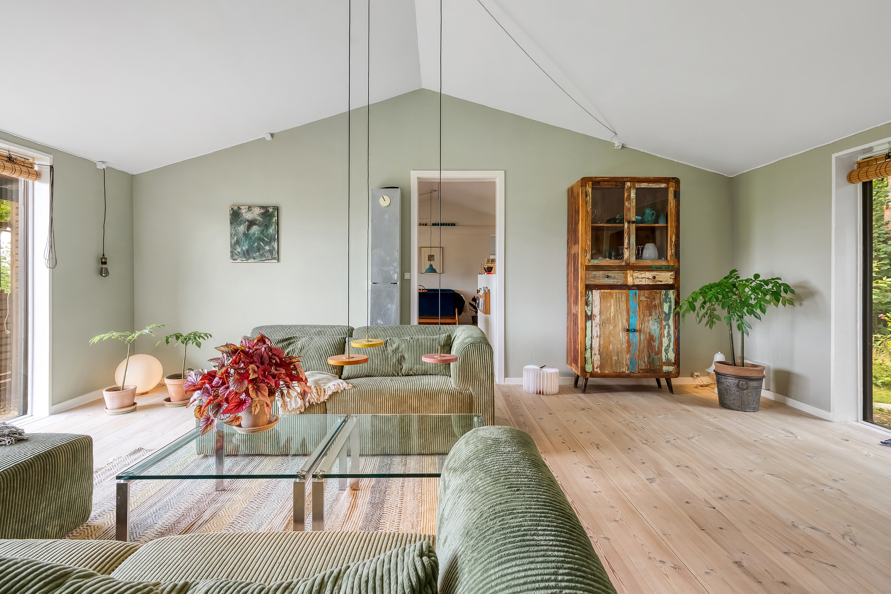 Fremhævet stue billede i fuldskærmstilstand. Billede af Bakkevej 49B, Ramløse, 3200 Helsinge