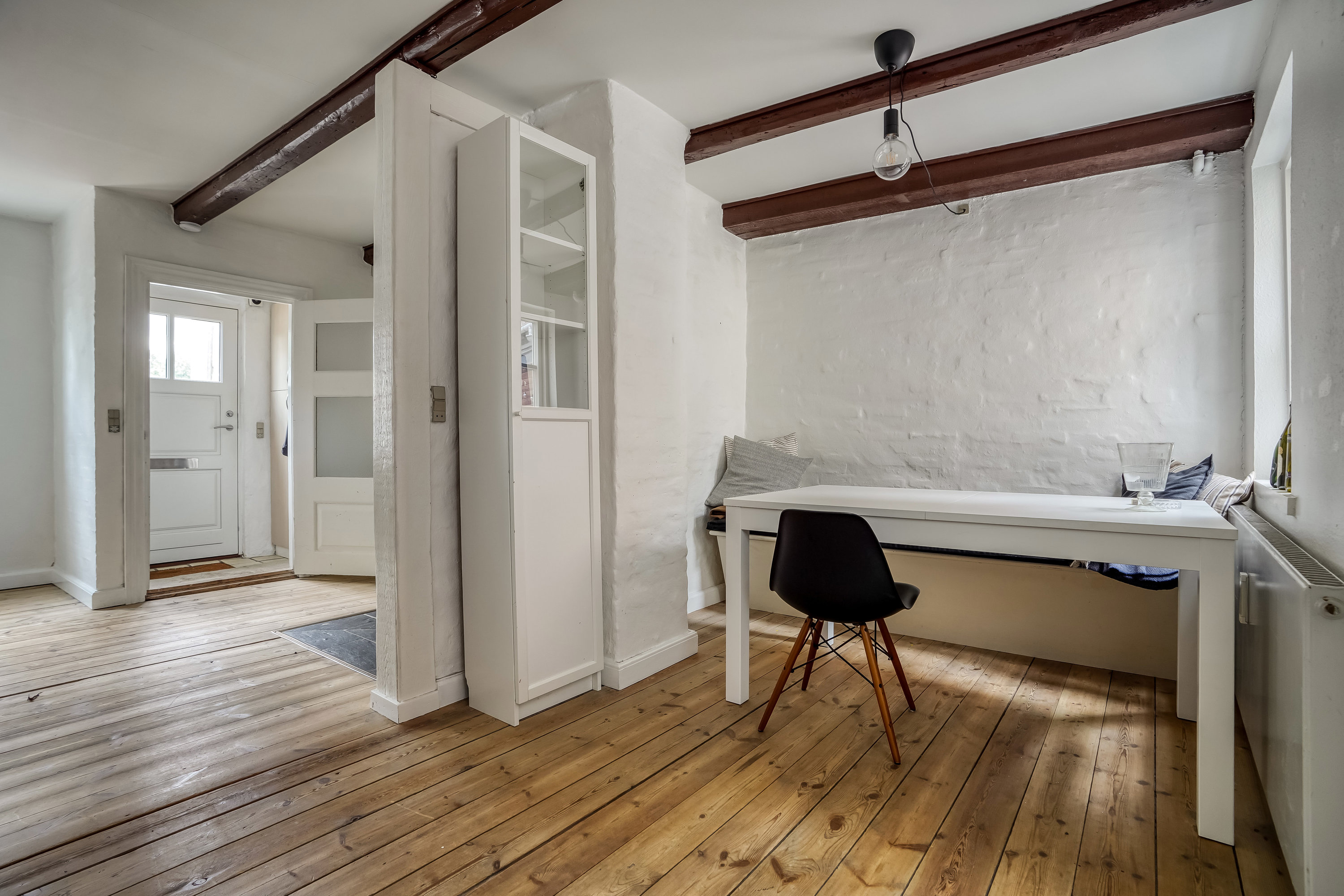 Fremhævet andet billede i fuldskærmstilstand. Billede af Kirkegårds Allé 11, 5000 Odense C