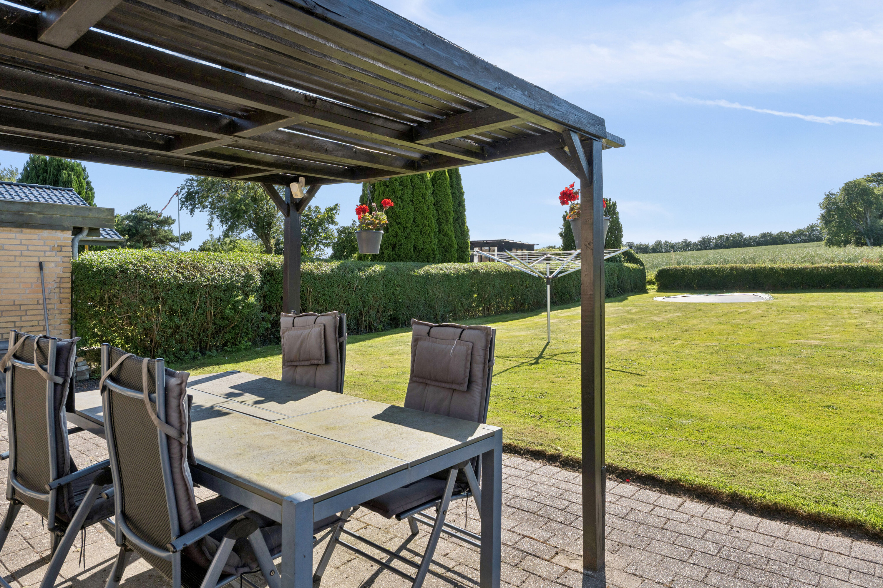 Fremhævet overdækket terrasse billede i fuldskærmstilstand. Billede af Resdal Bakke 31, 8600 Silkeborg