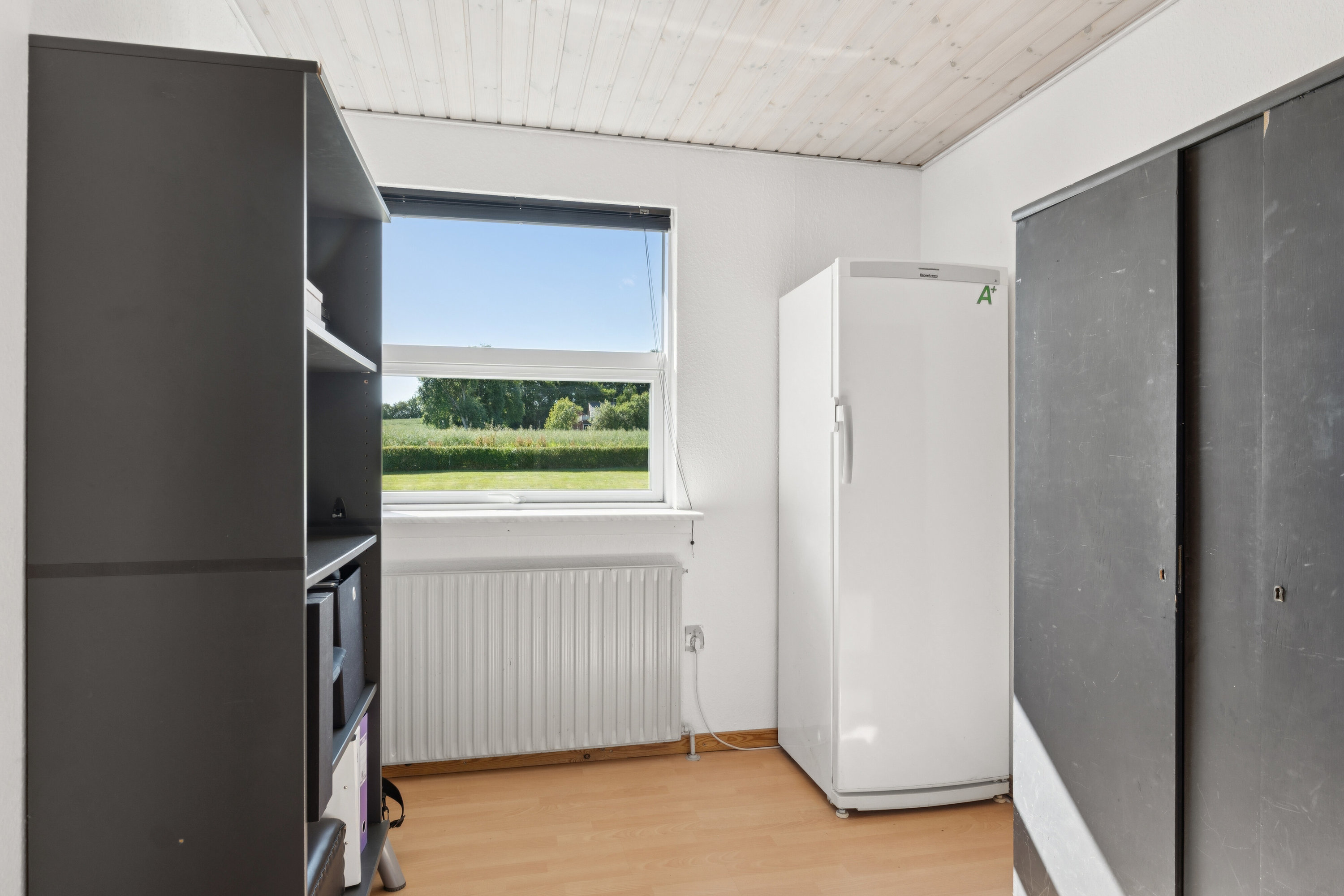 Fremhævet gang billede i fuldskærmstilstand. Billede af Resdal Bakke 31, 8600 Silkeborg