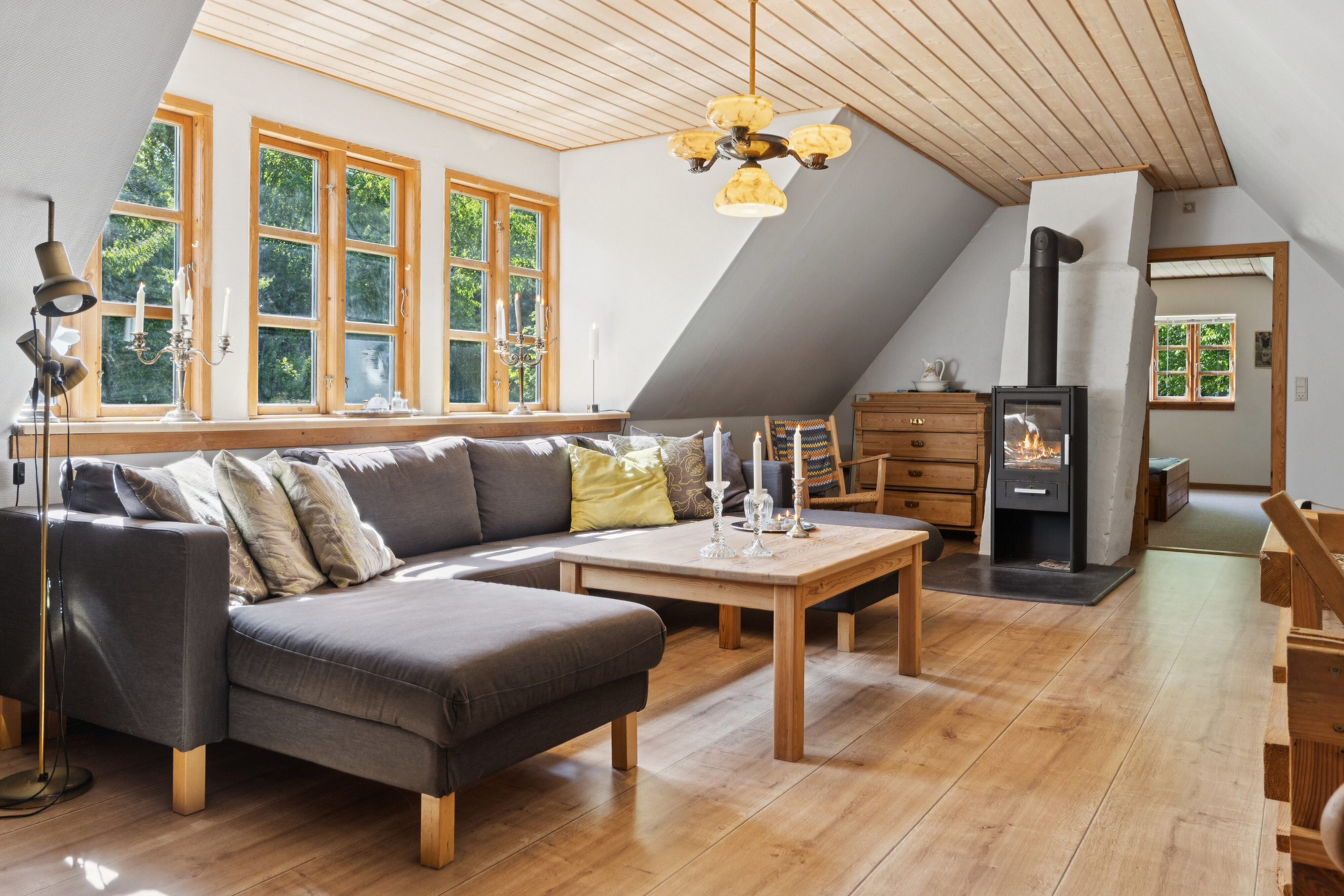 Fremhævet stue billede i fuldskærmstilstand. Billede af Klæsøvej 4, Klæsø, 5900 Rudkøbing