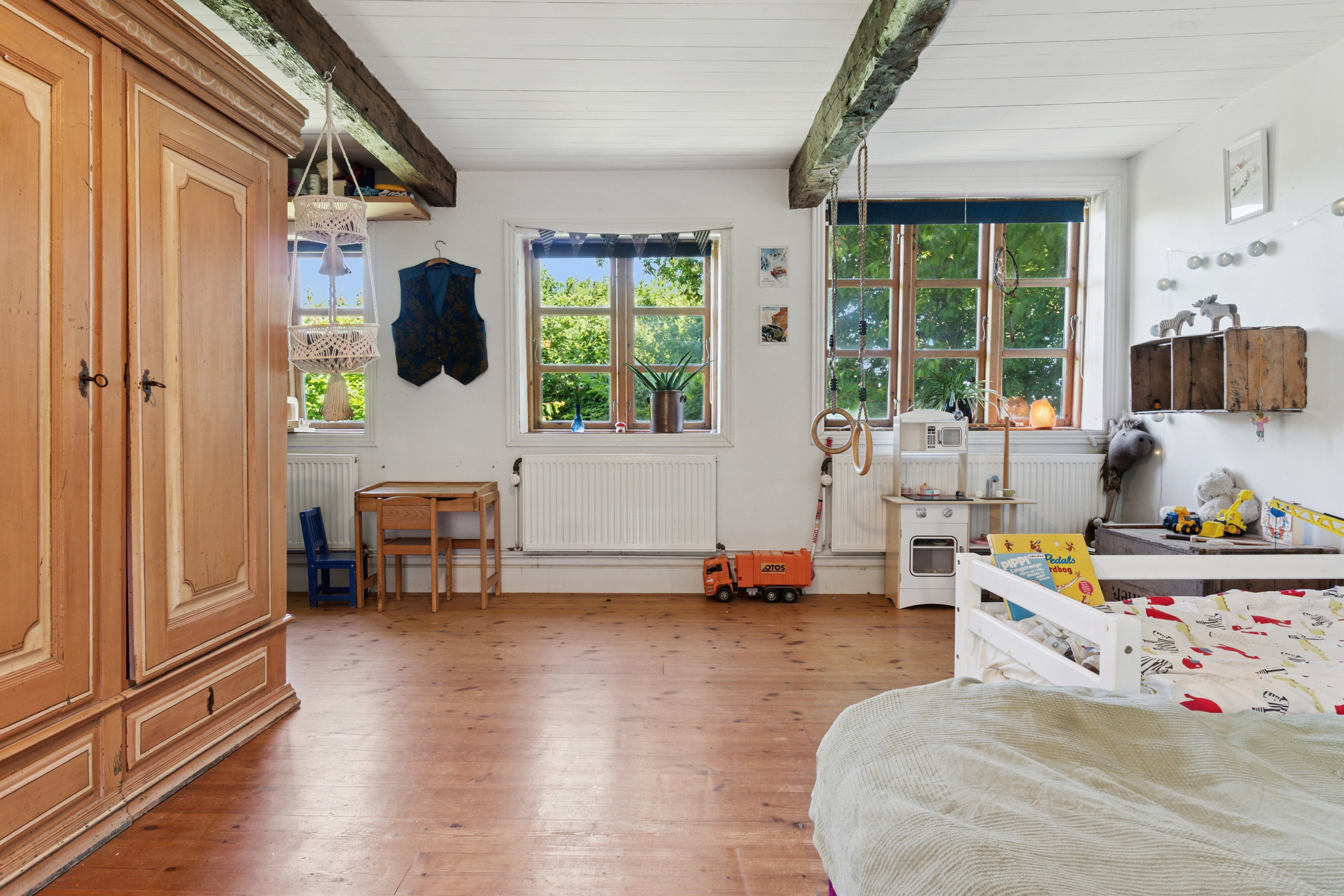 Fremhævet soveværelse billede i fuldskærmstilstand. Billede af Røbrovej 10, Rø, 3760 Gudhjem