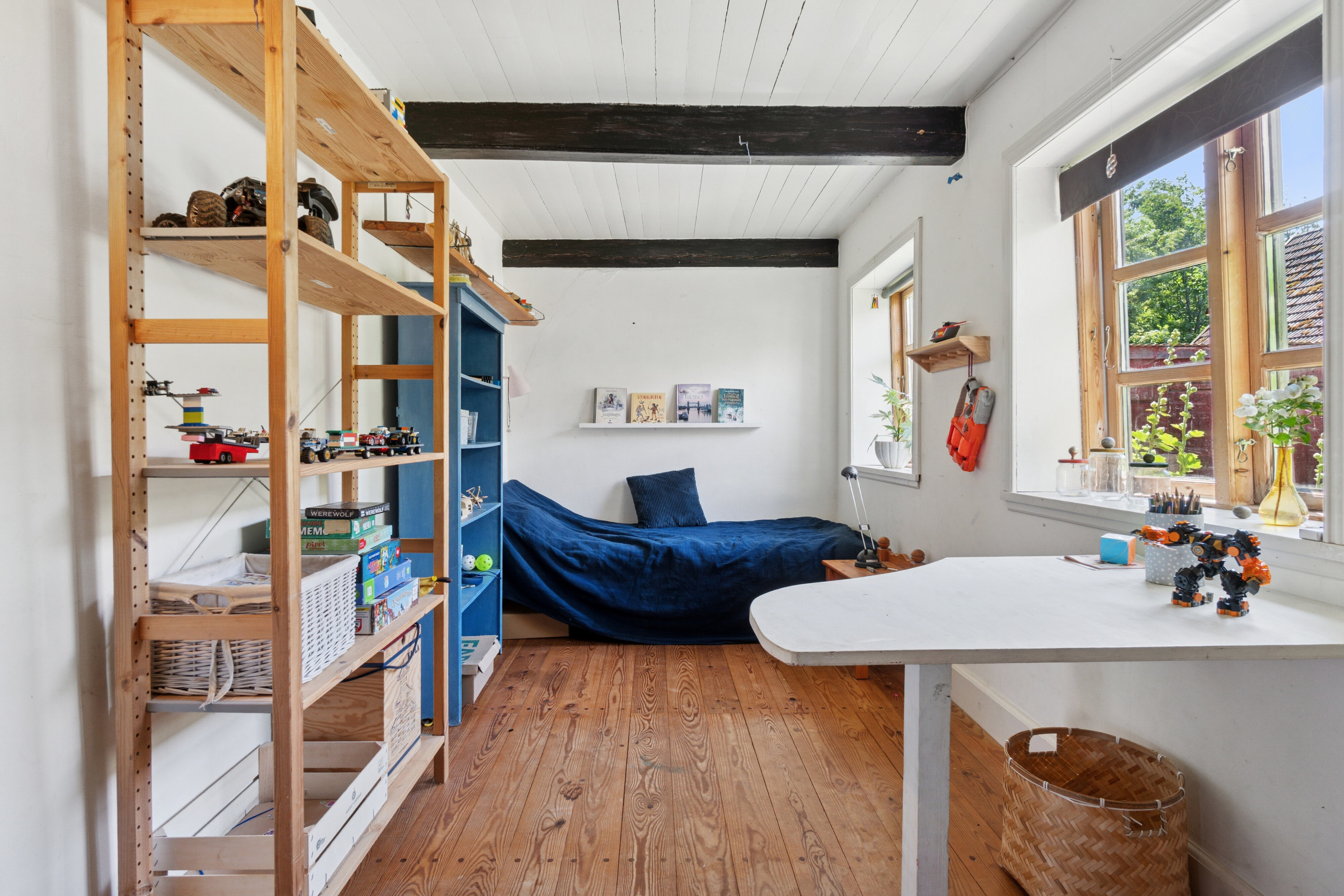 Fremhævet soveværelse billede i fuldskærmstilstand. Billede af Røbrovej 10, Rø, 3760 Gudhjem