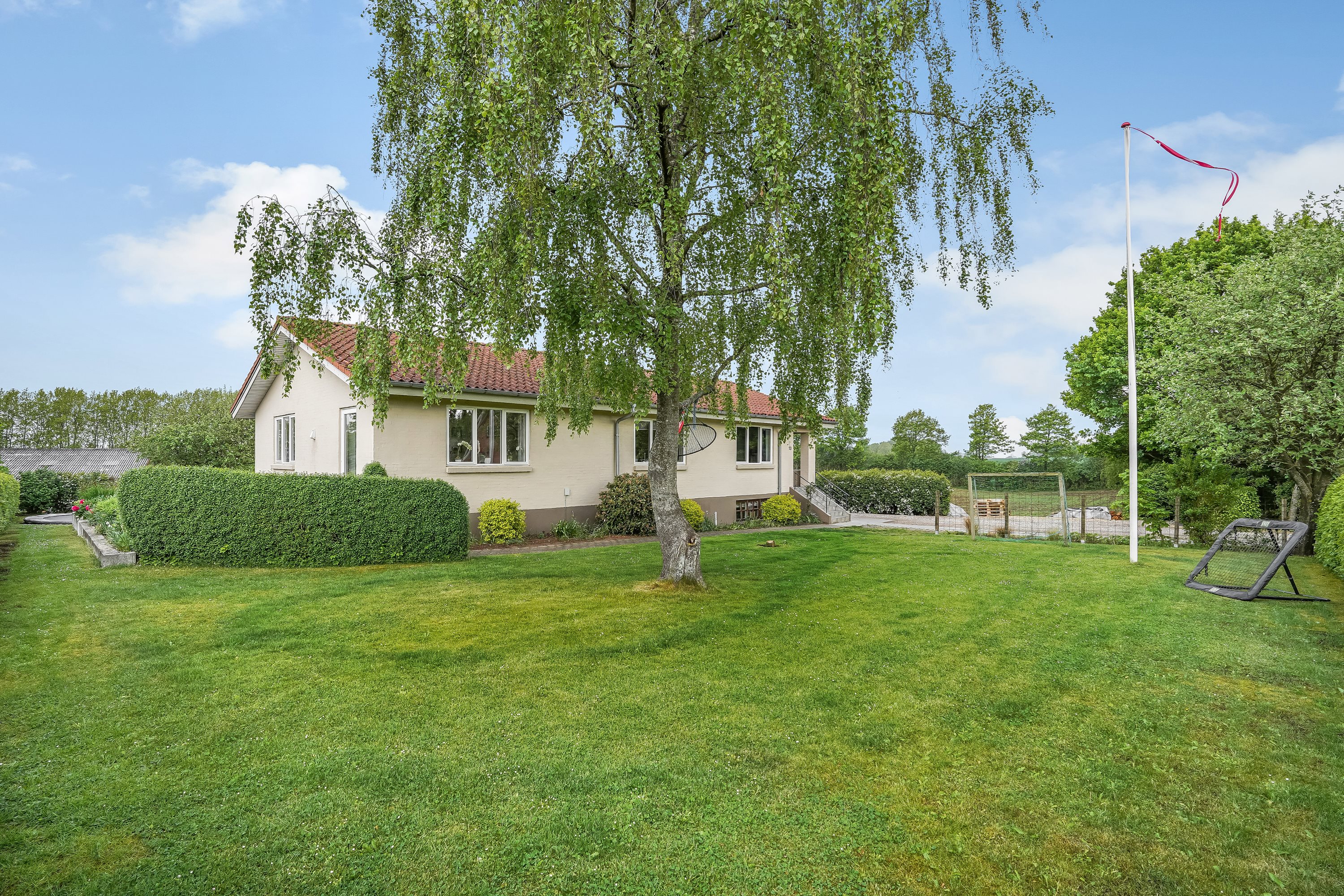 Miniaturebillede 1: have. Billede af Vindelevvej 13, Vindelev, 7300 Jelling