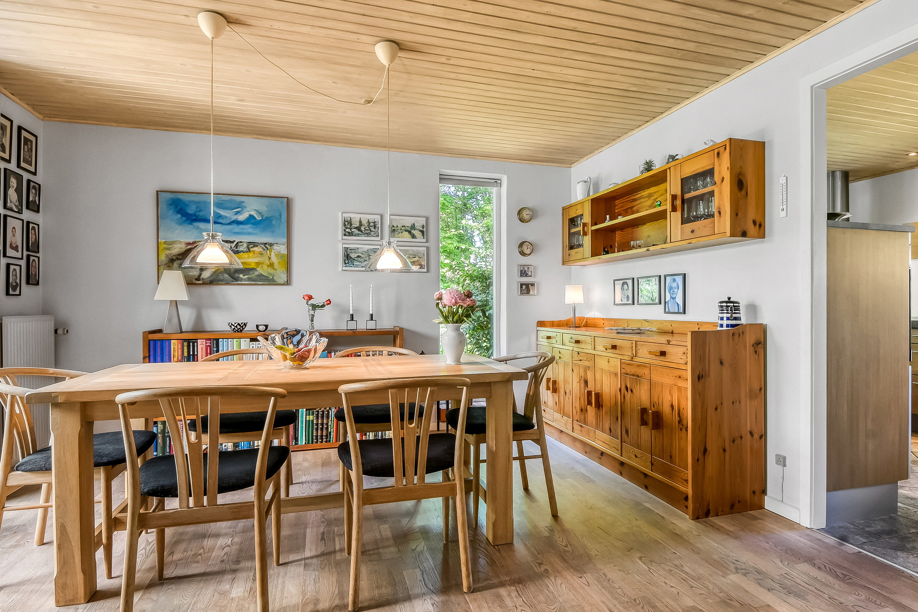 Fremhævet stue billede i fuldskærmstilstand. Billede af Bettevej 1B, Ølby, 7600 Struer