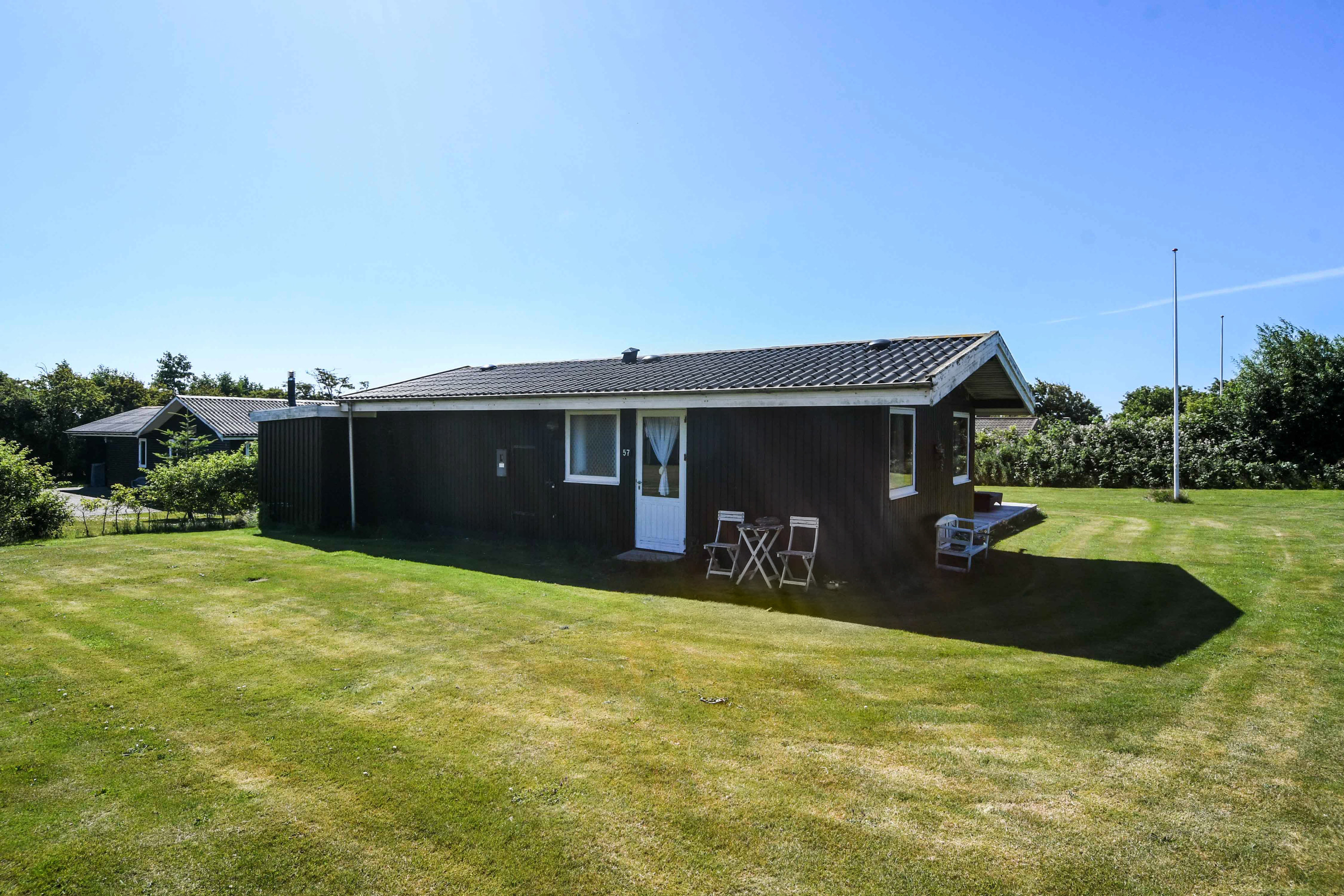 Miniaturebillede 1: ejendommen. Billede af Plantagevej 57, Toftum Bjerge, 7600 Struer