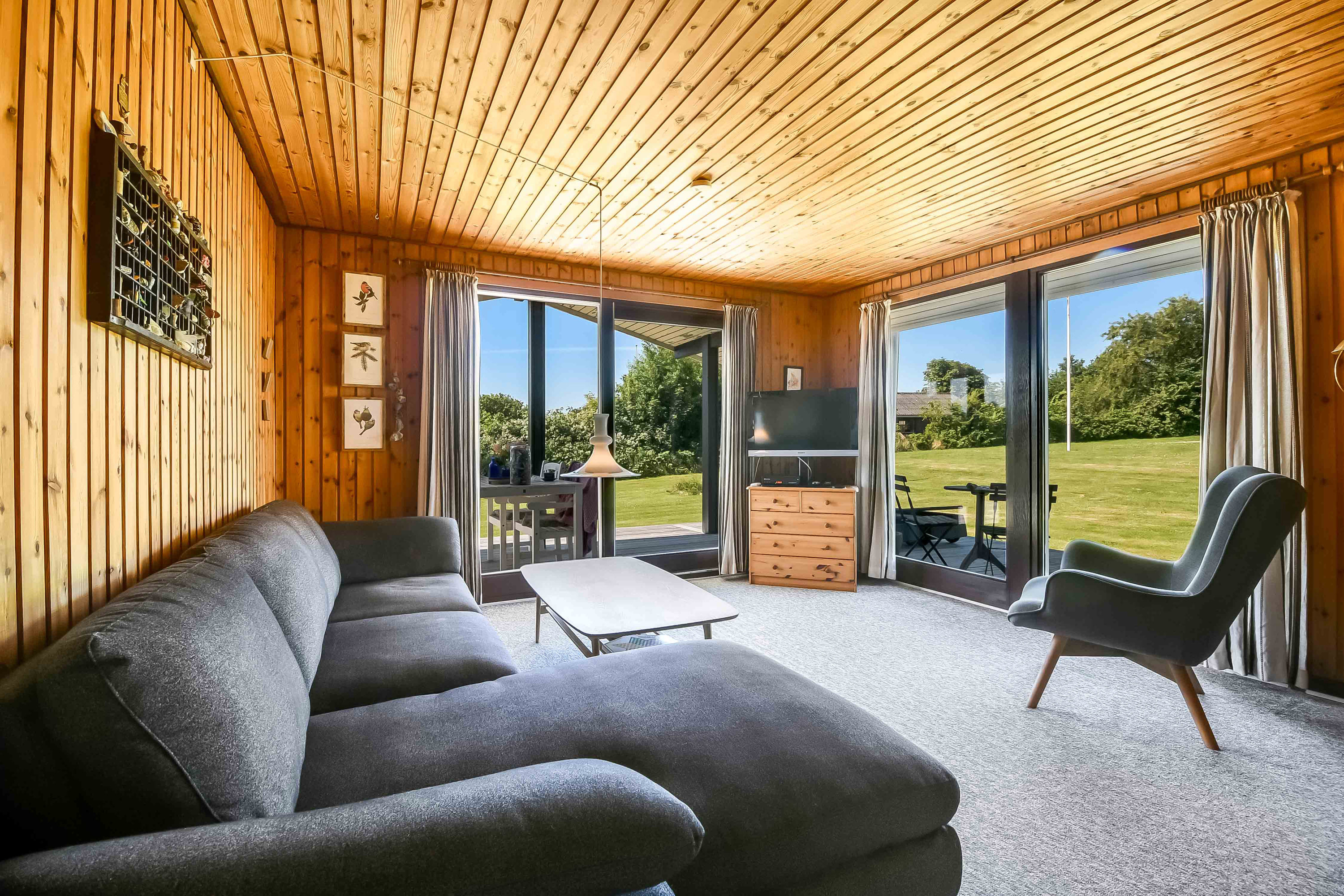 Fremhævet stue billede i fuldskærmstilstand. Billede af Plantagevej 57, Toftum Bjerge, 7600 Struer