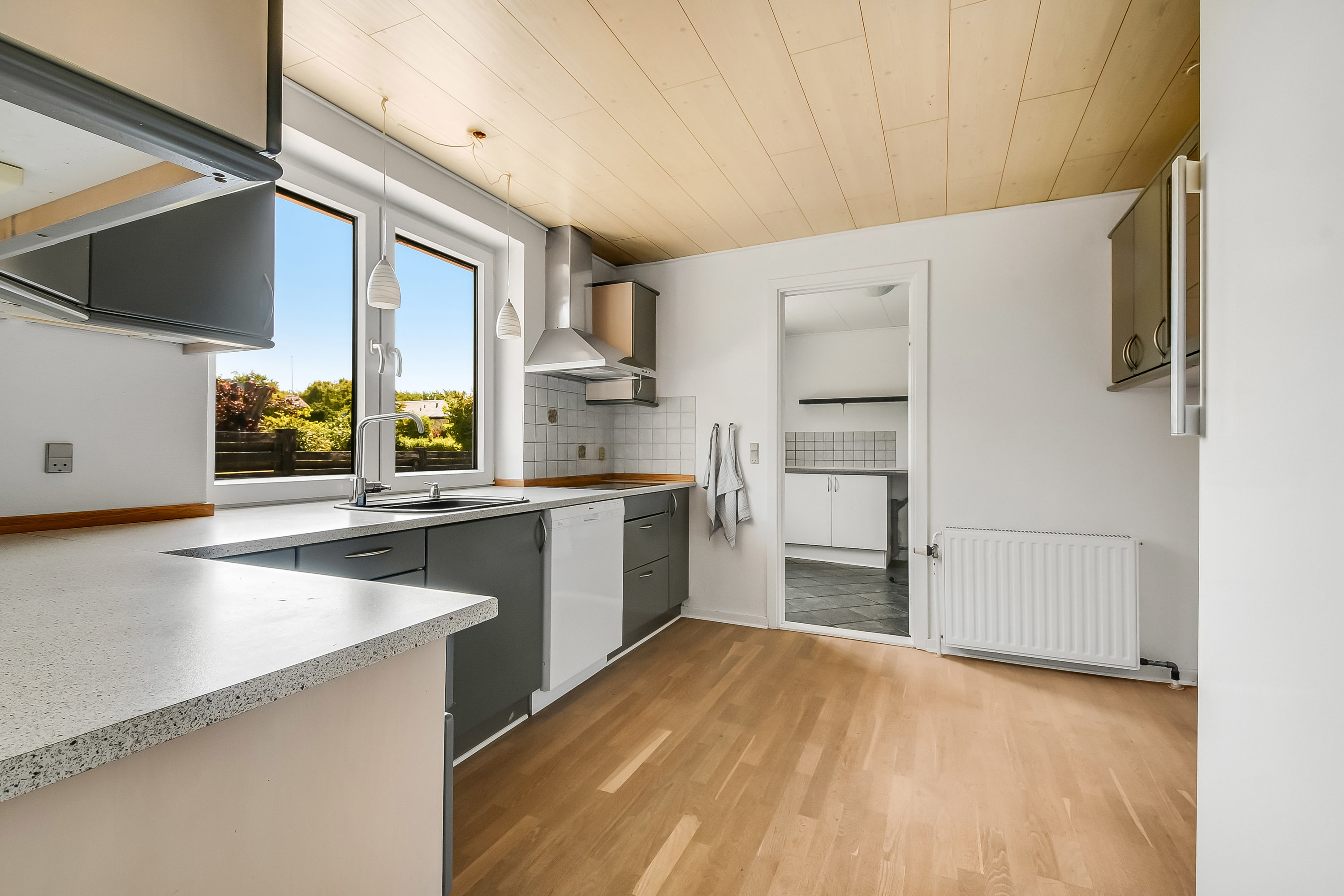 Fremhævet køkken billede i fuldskærmstilstand. Billede af Havremarken 4, Resen, 7600 Struer