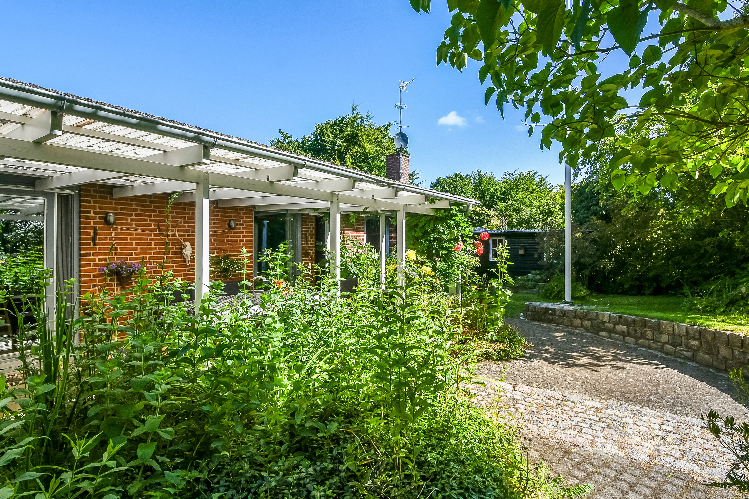 Fremhævet have billede i fuldskærmstilstand. Billede af Bettevej 1B, Ølby, 7600 Struer