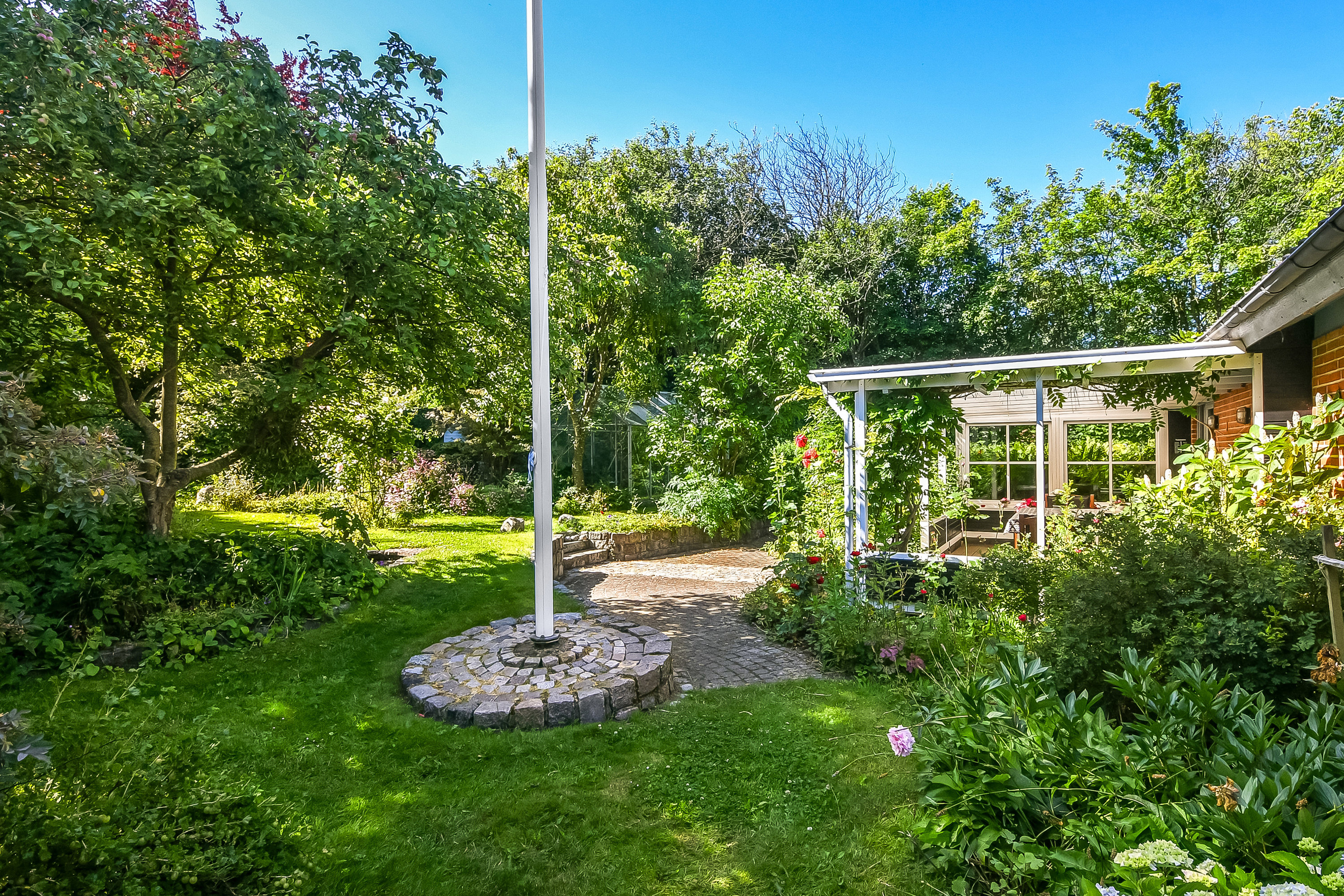 Fremhævet have billede i fuldskærmstilstand. Billede af Bettevej 1B, Ølby, 7600 Struer