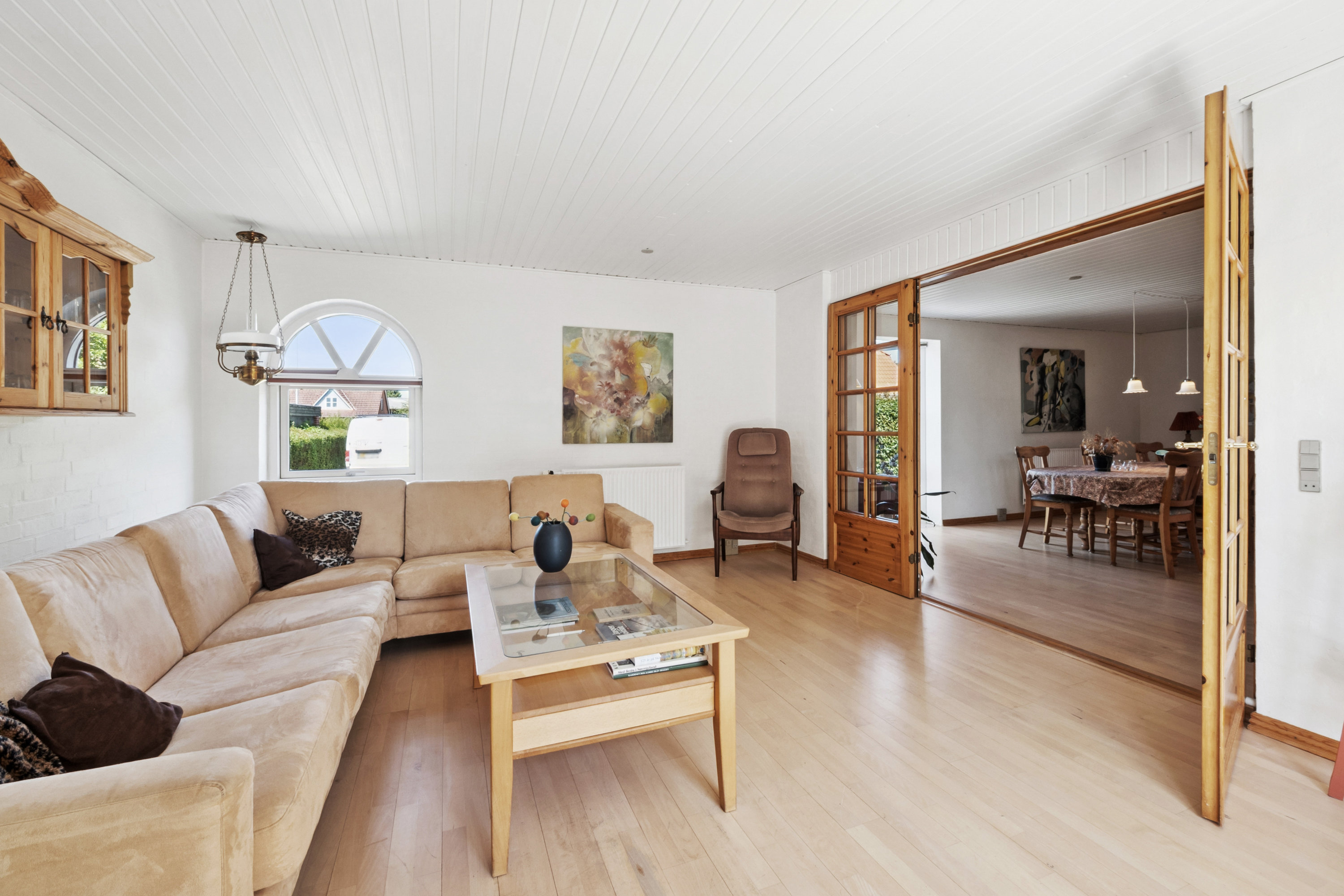 Fremhævet stue billede i fuldskærmstilstand. Billede af Holstebrovej 167, Ravnstrup, 8800 Viborg