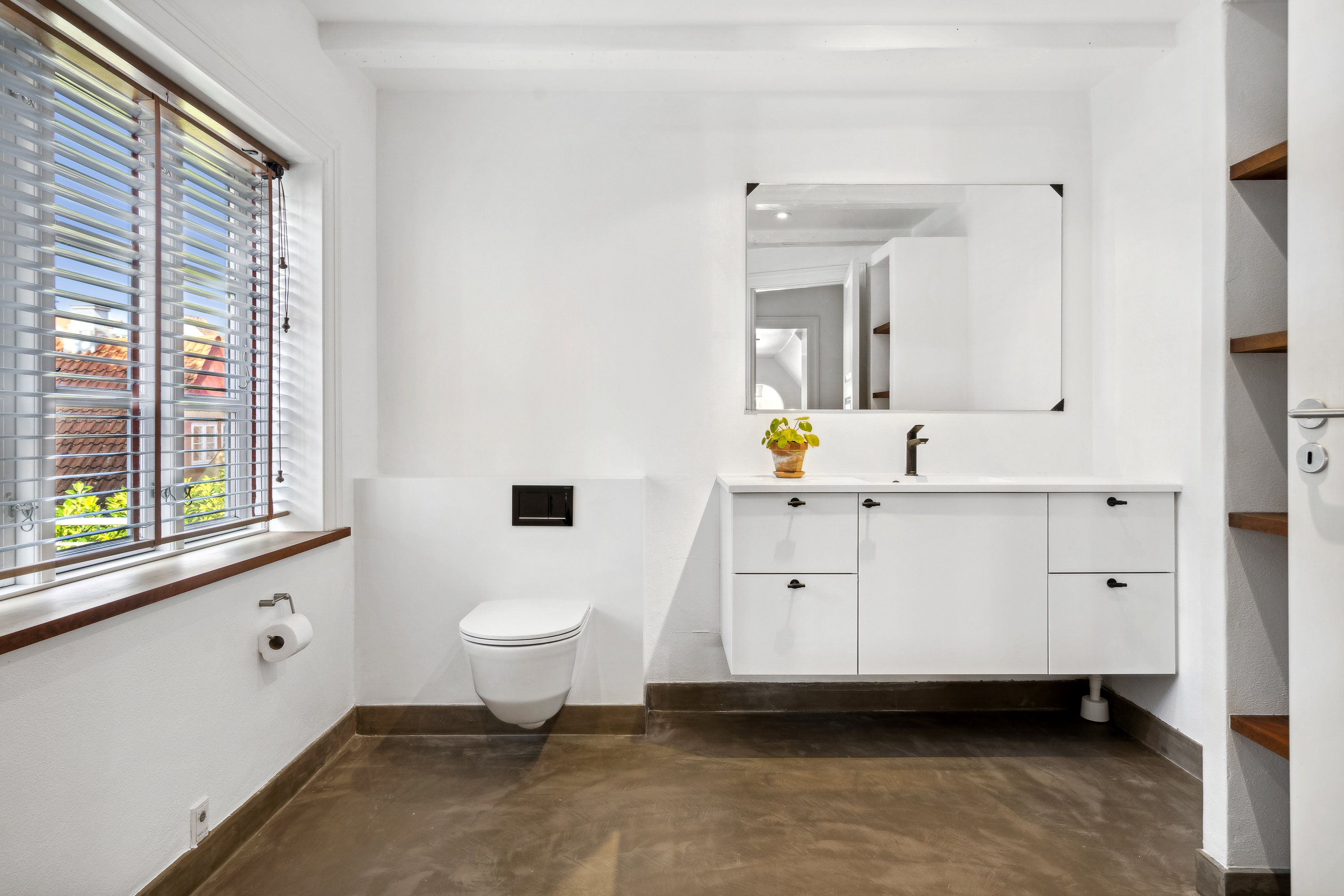 Fremhævet  billede i fuldskærmstilstand. Billede af Torvet 26, 1., 4600 Køge