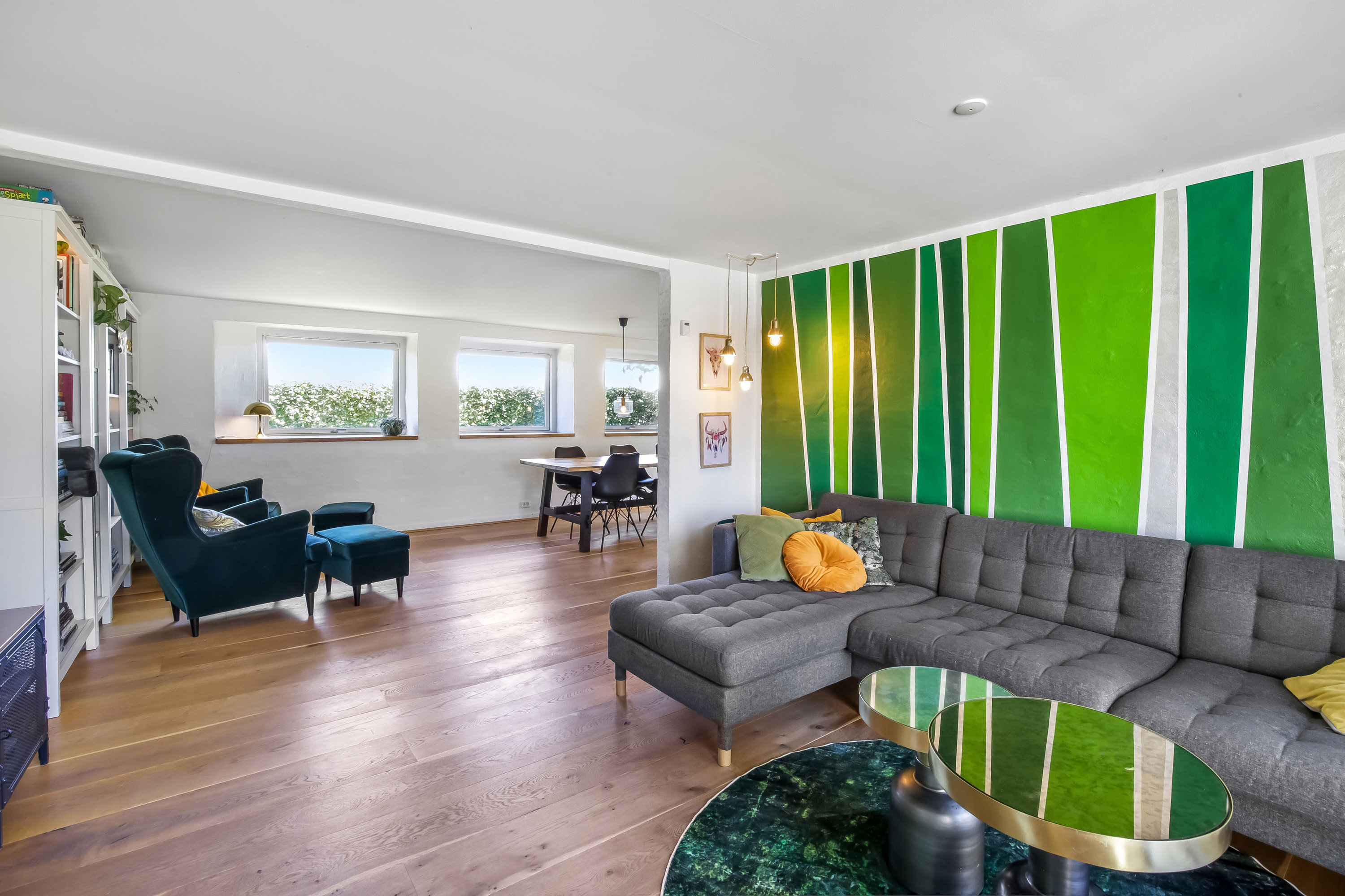 Fremhævet stue billede i fuldskærmstilstand. Billede af Krajbjergvej 5, Vorre, 8541 Skødstrup