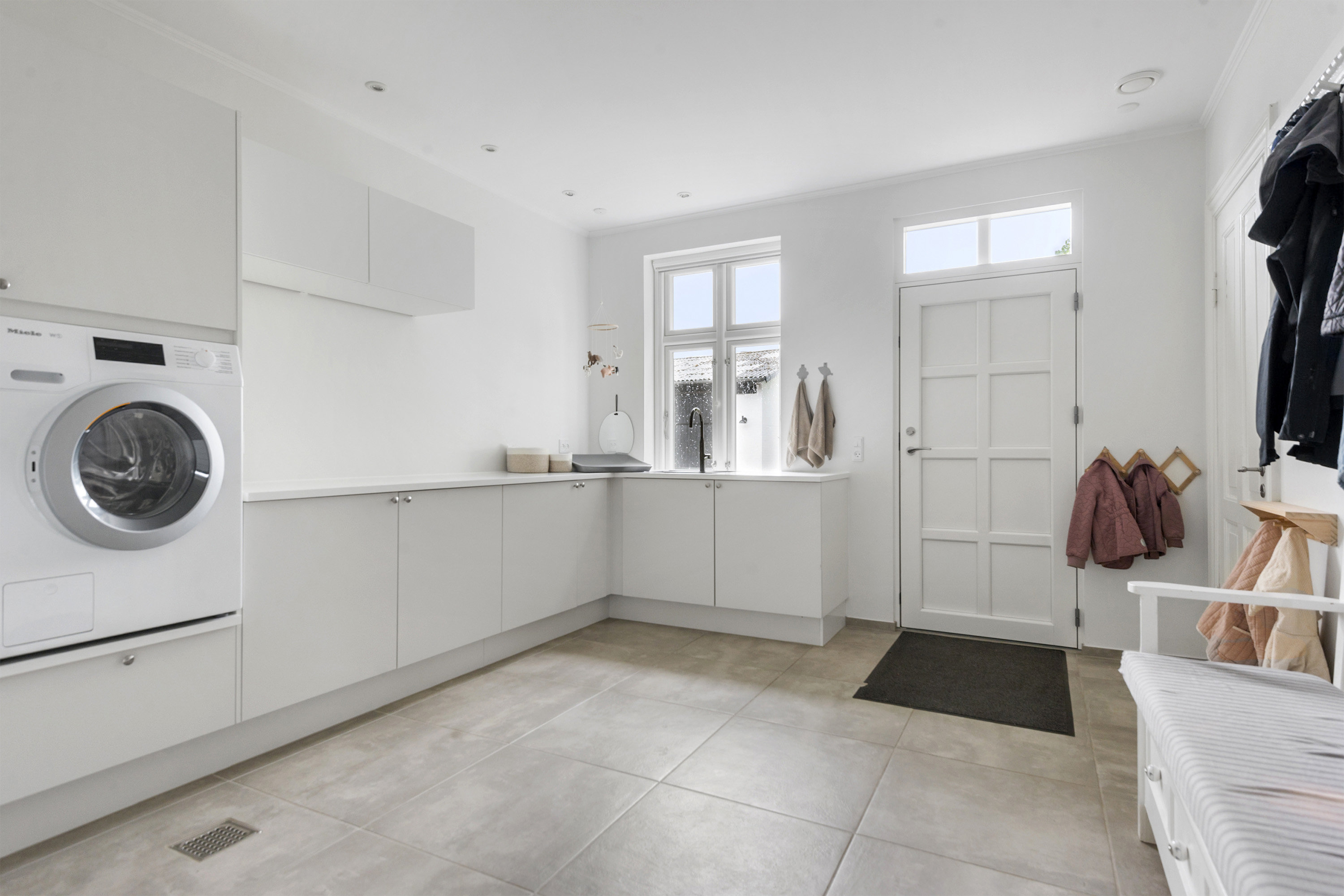 Fremhævet værelse billede i fuldskærmstilstand. Billede af Hedemarksvej 18, Fensten, 8300 Odder