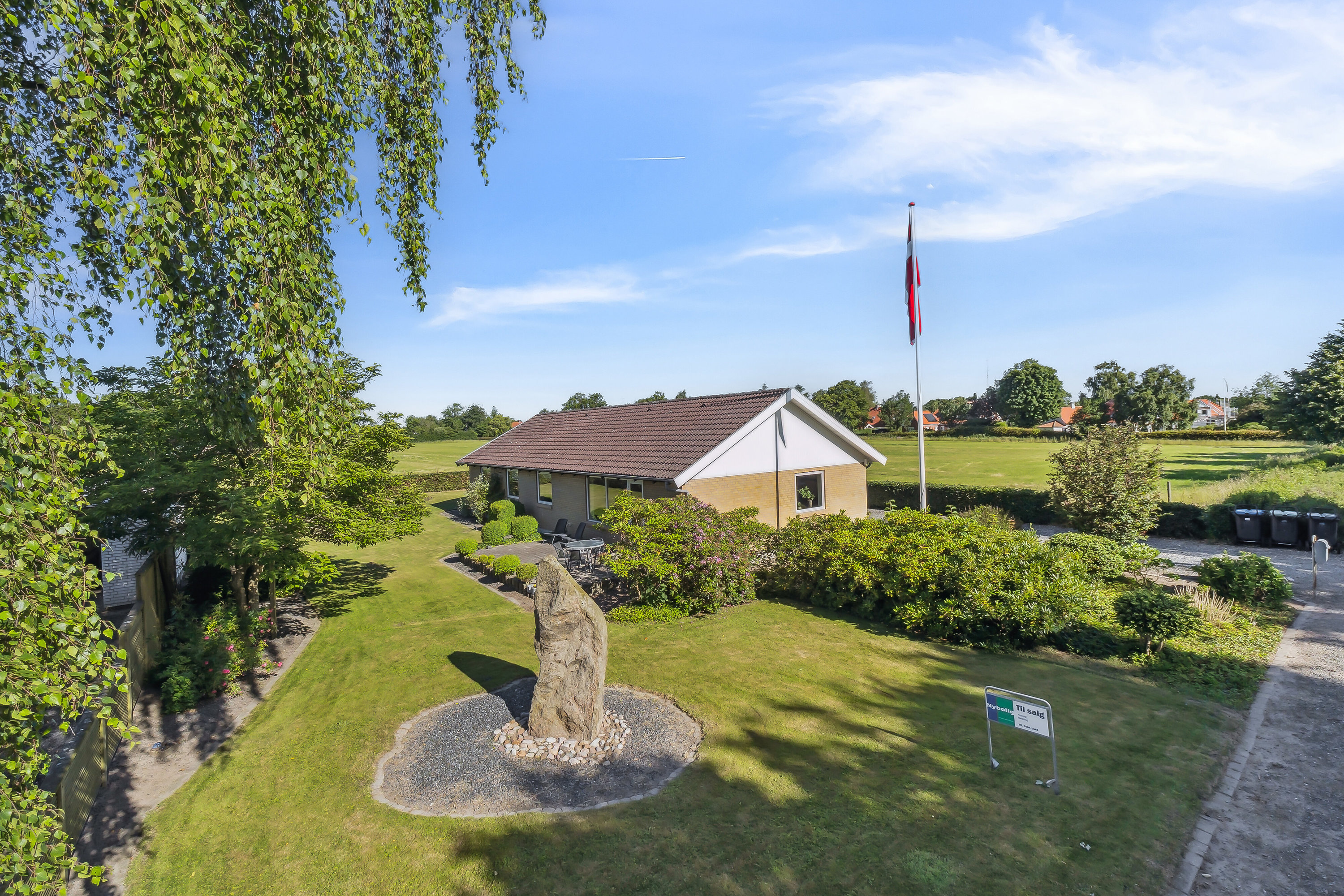 Fremhævet set fra vejen billede i fuldskærmstilstand. Billede af Skravevej 2, Københoved, 6630 Rødding