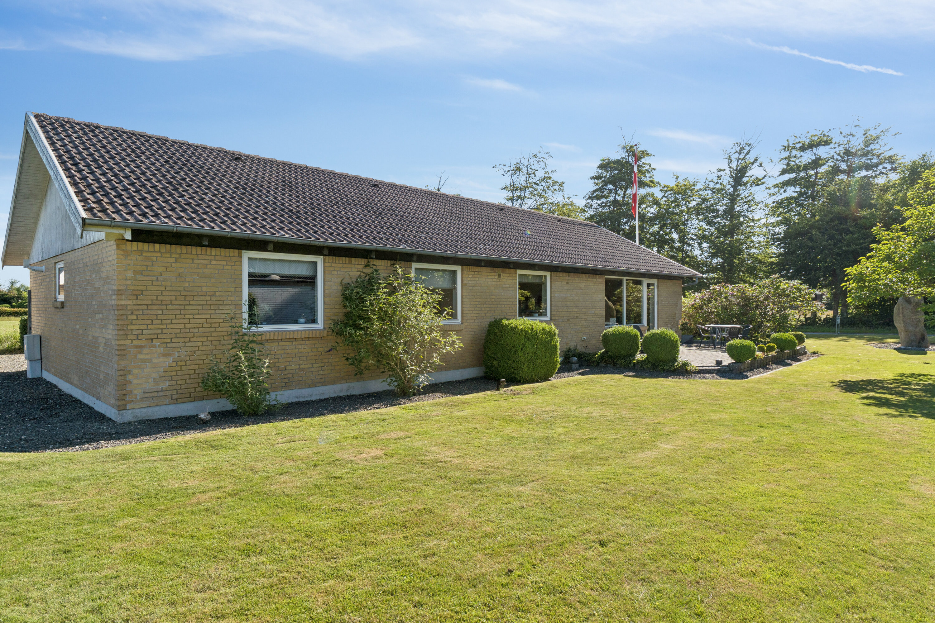 Fremhævet set fra haven billede i fuldskærmstilstand. Billede af Skravevej 2, Københoved, 6630 Rødding