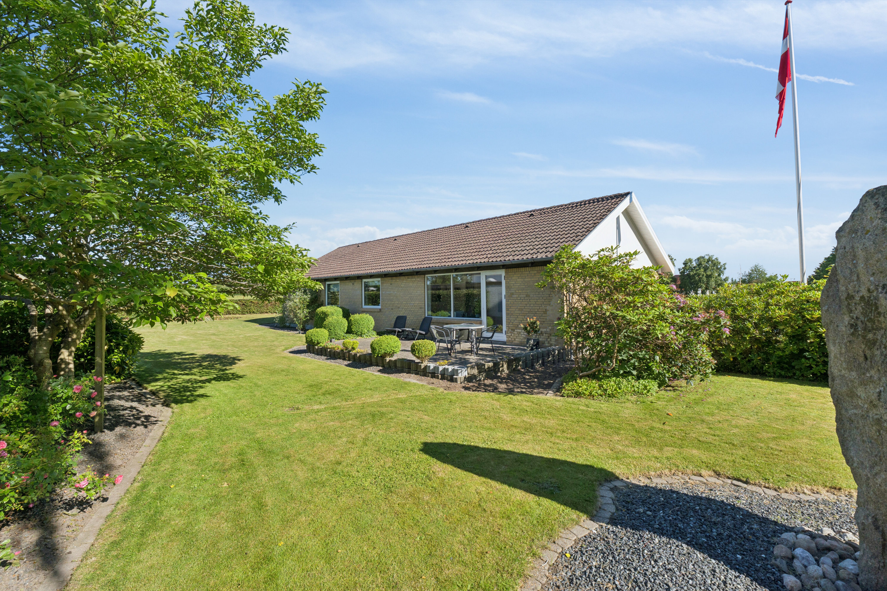 Fremhævet set fra haven billede i fuldskærmstilstand. Billede af Skravevej 2, Københoved, 6630 Rødding