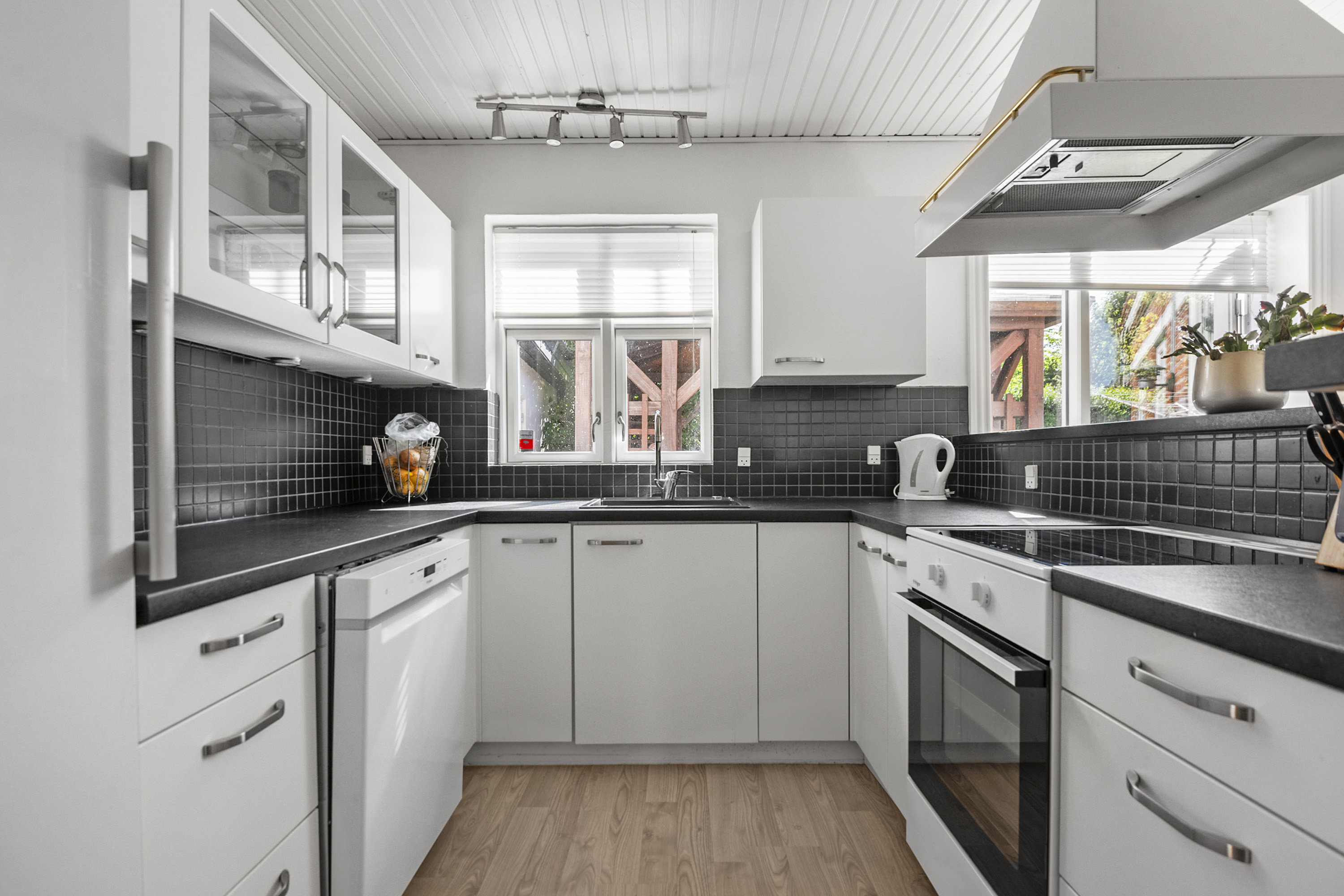 Fremhævet køkken billede i fuldskærmstilstand. Billede af Grønnegade 2, 8350 Hundslund