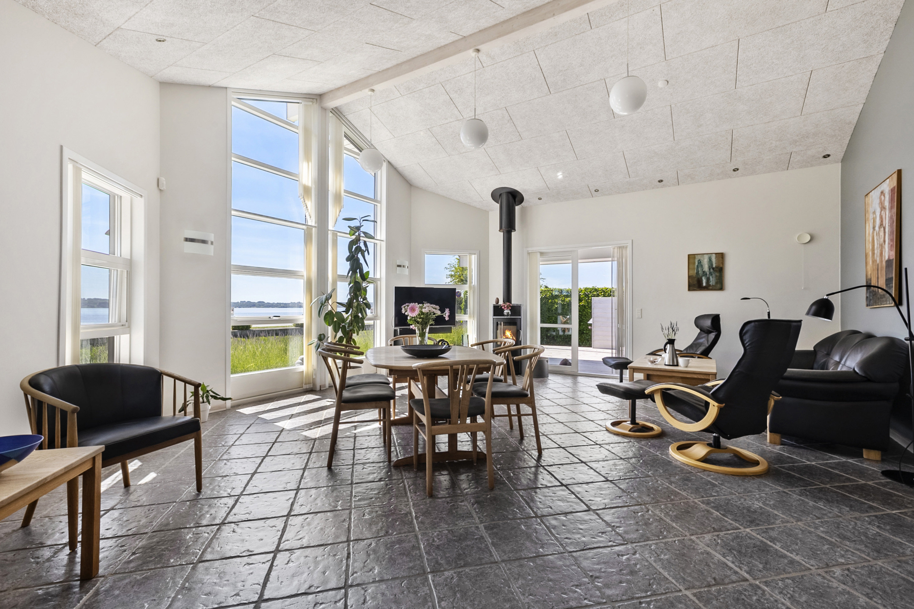 Fremhævet spisestue billede i fuldskærmstilstand. Billede af Skarrevvej 304, 6200 Aabenraa