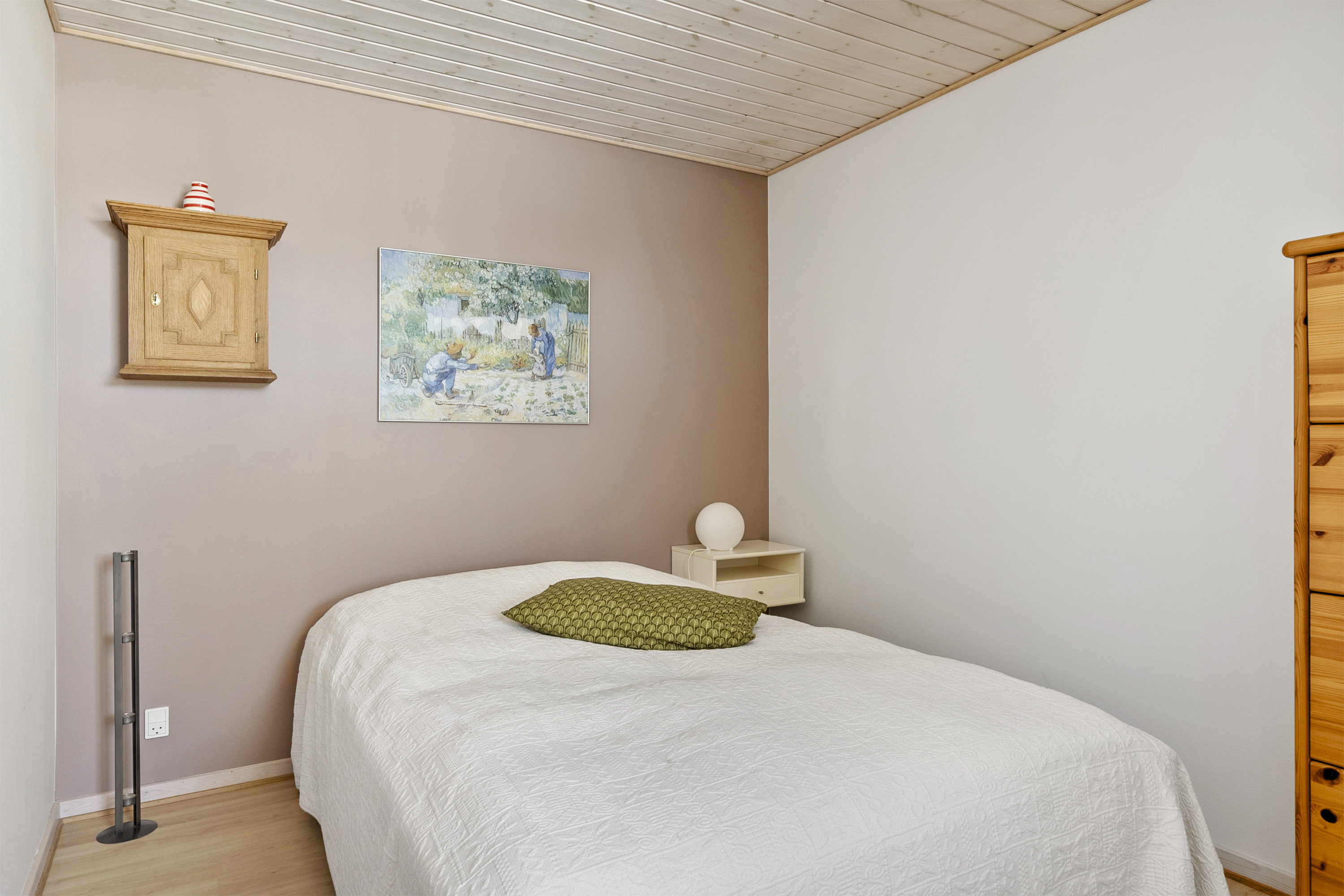 Fremhævet soveværelse billede i fuldskærmstilstand. Billede af Skarrevvej 304, 6200 Aabenraa