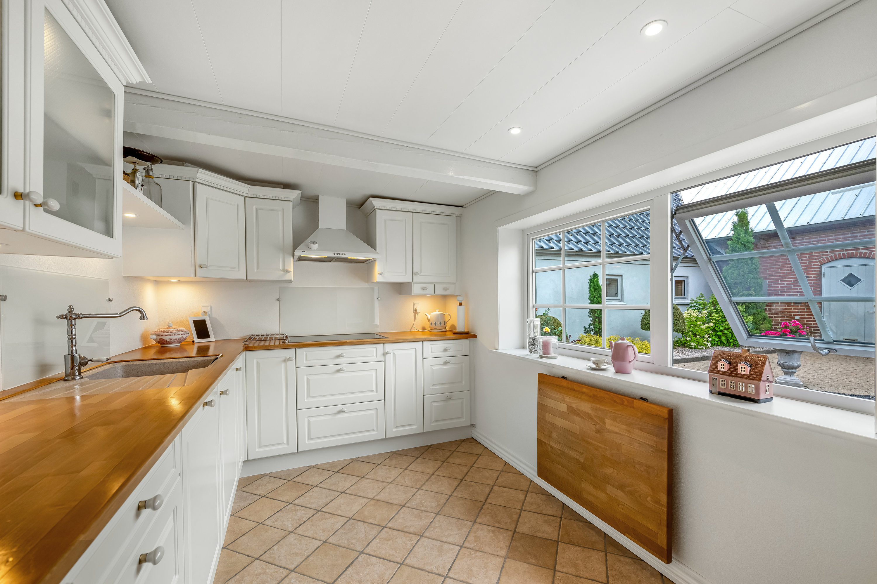 Fremhævet køkken billede i fuldskærmstilstand. Billede af Tarmvej 8, Lønborg, 6880 Tarm