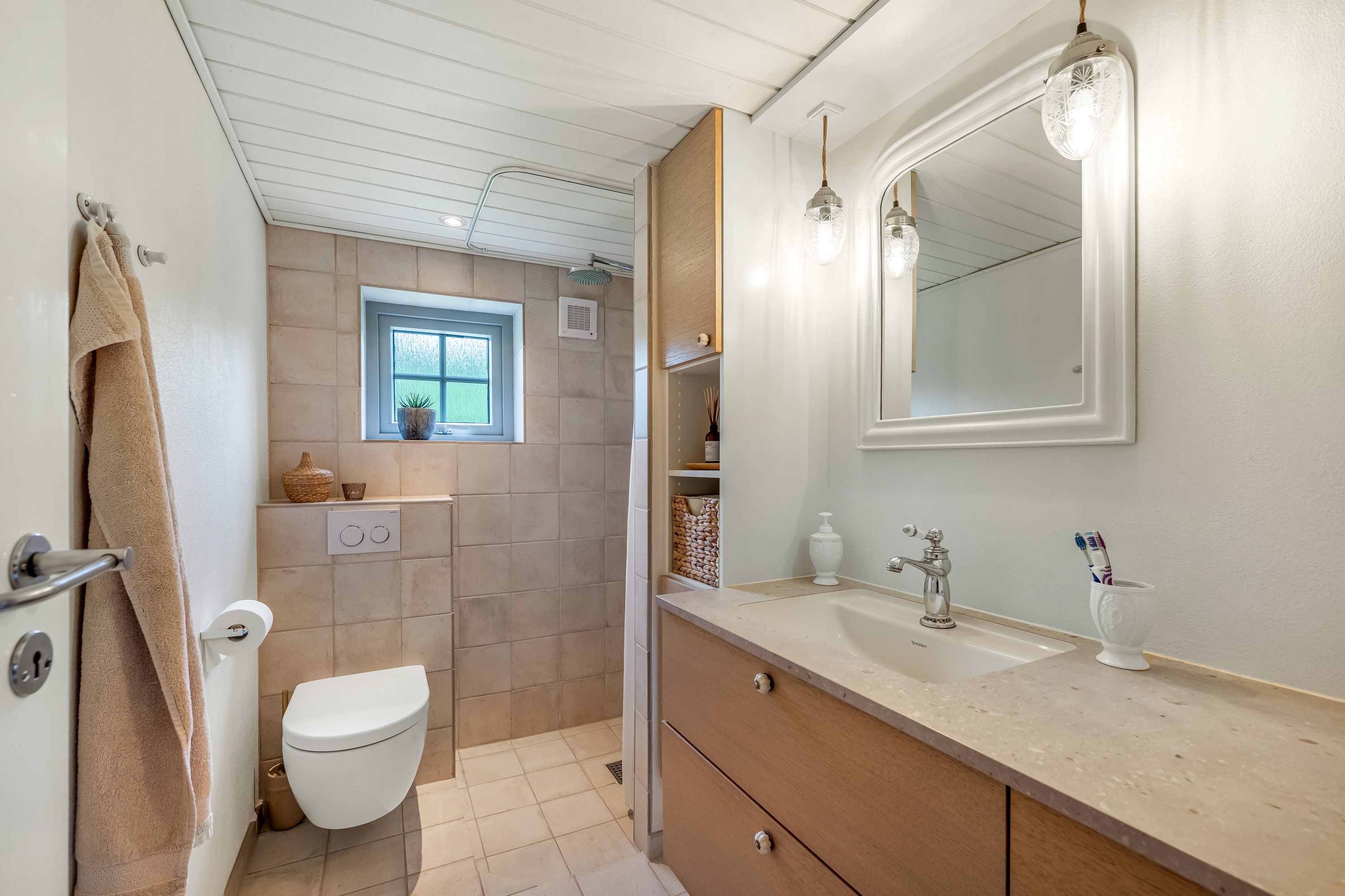 Fremhævet badeværelse billede i fuldskærmstilstand. Billede af Tarmvej 8, Lønborg, 6880 Tarm